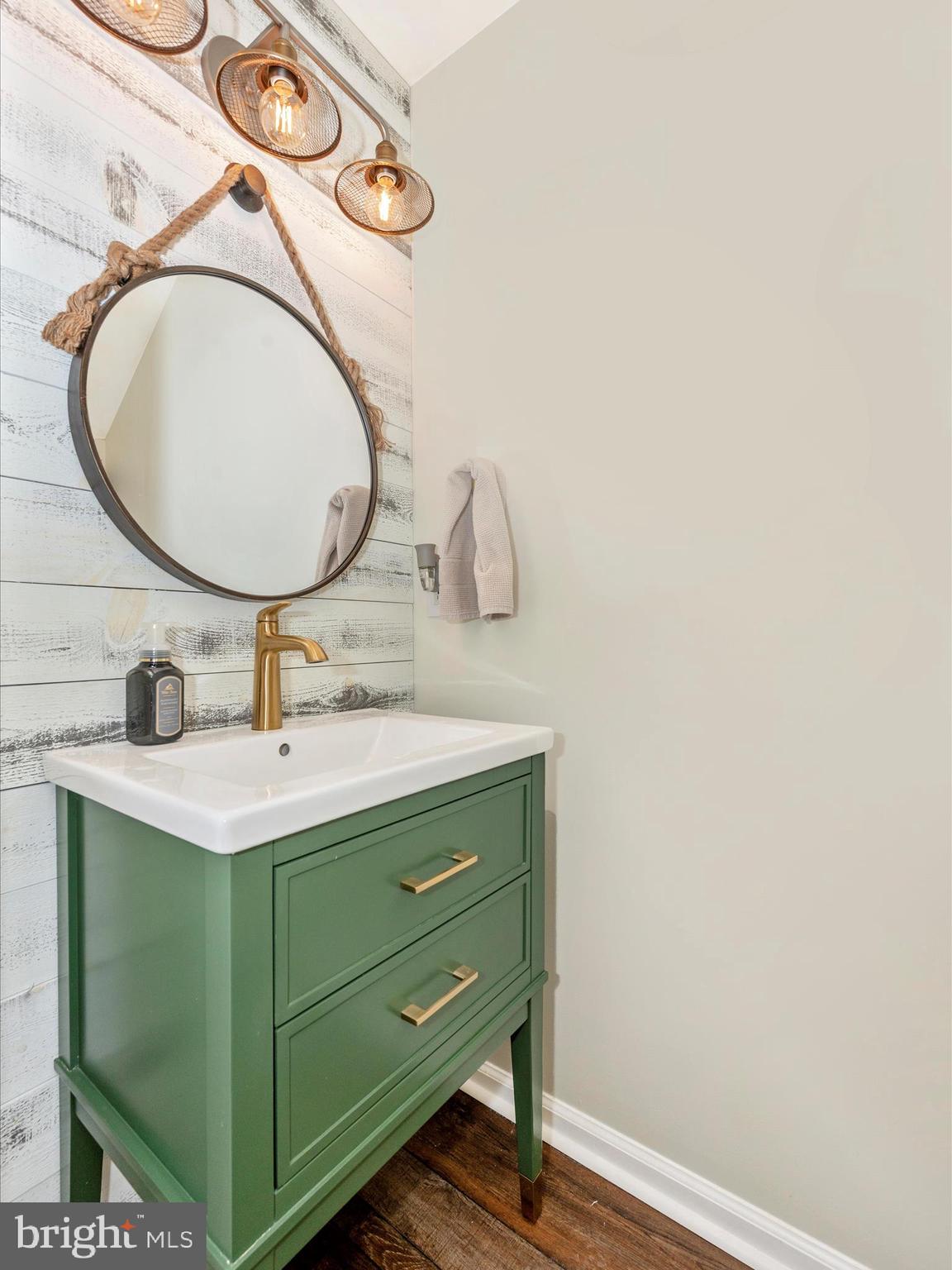 LAKELANDS - Residential