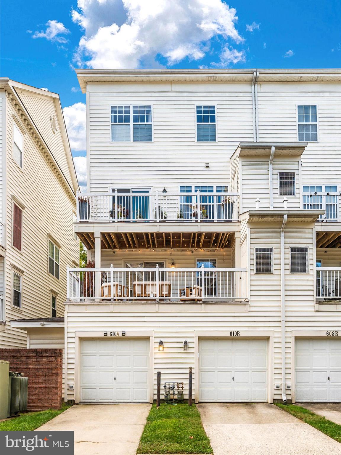 LAKELANDS - Residential