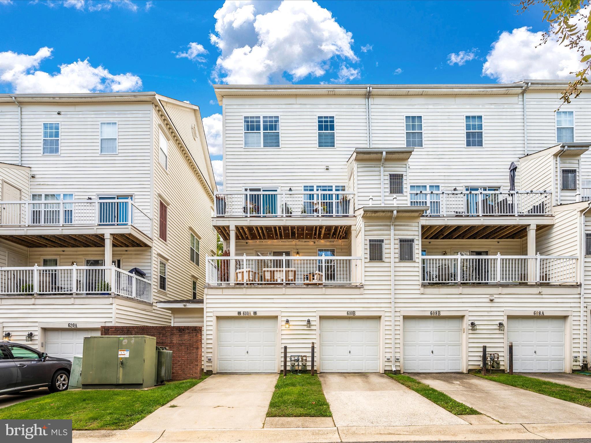 LAKELANDS - Residential