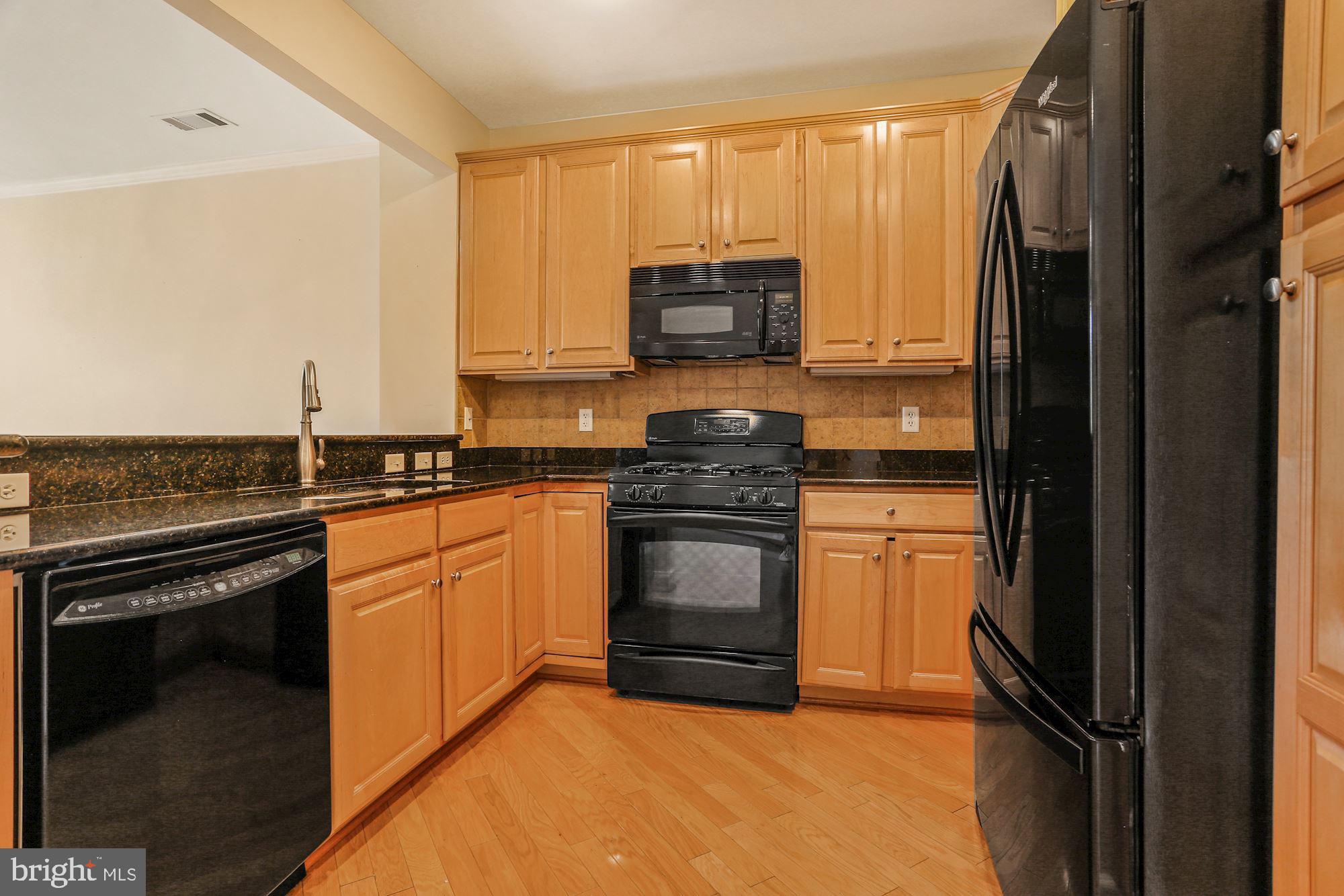 CAMERON STATION - Residential Lease