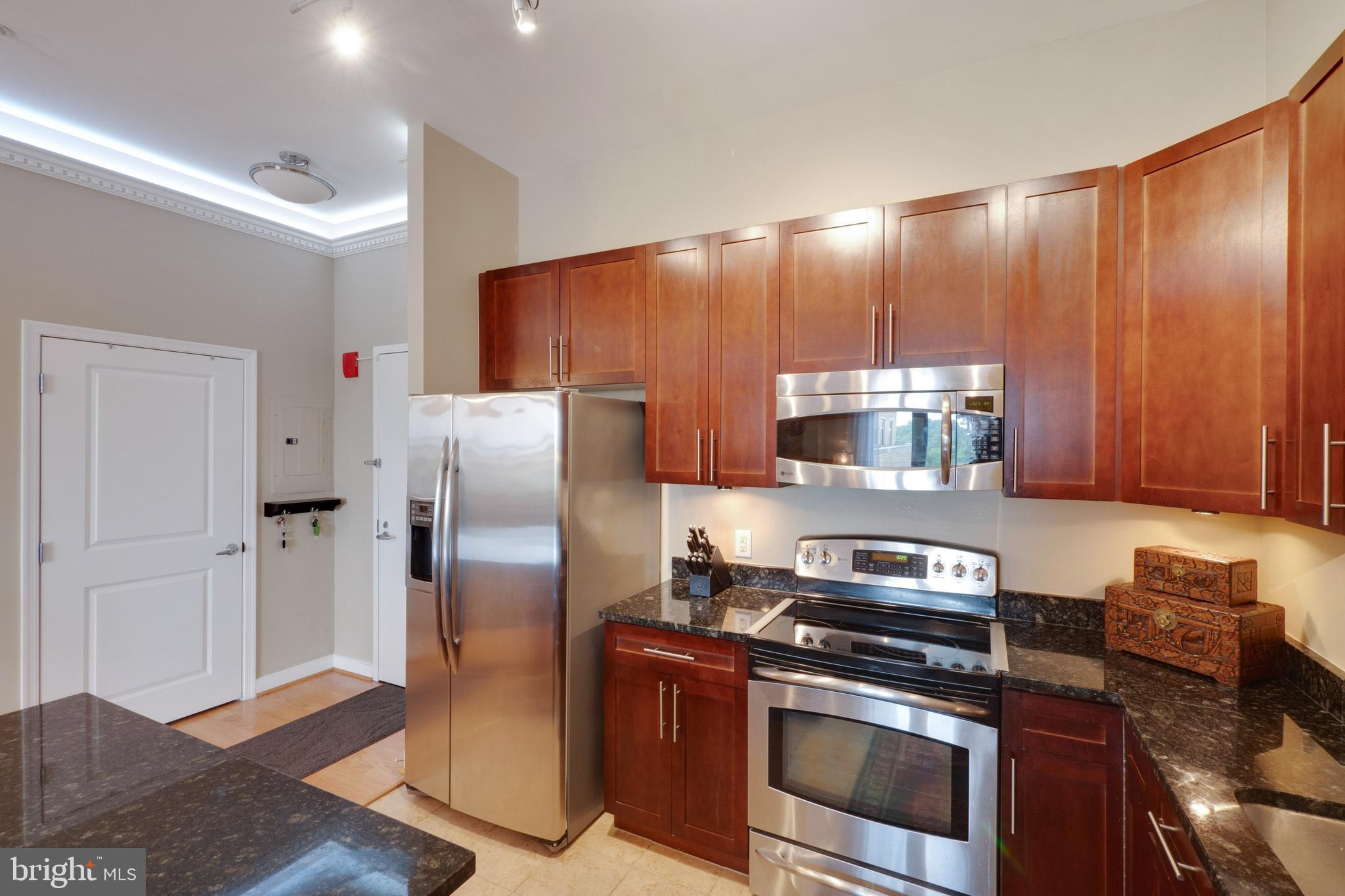 ONE NATIONAL HARBOR CONDOMINIUM - Residential Lease