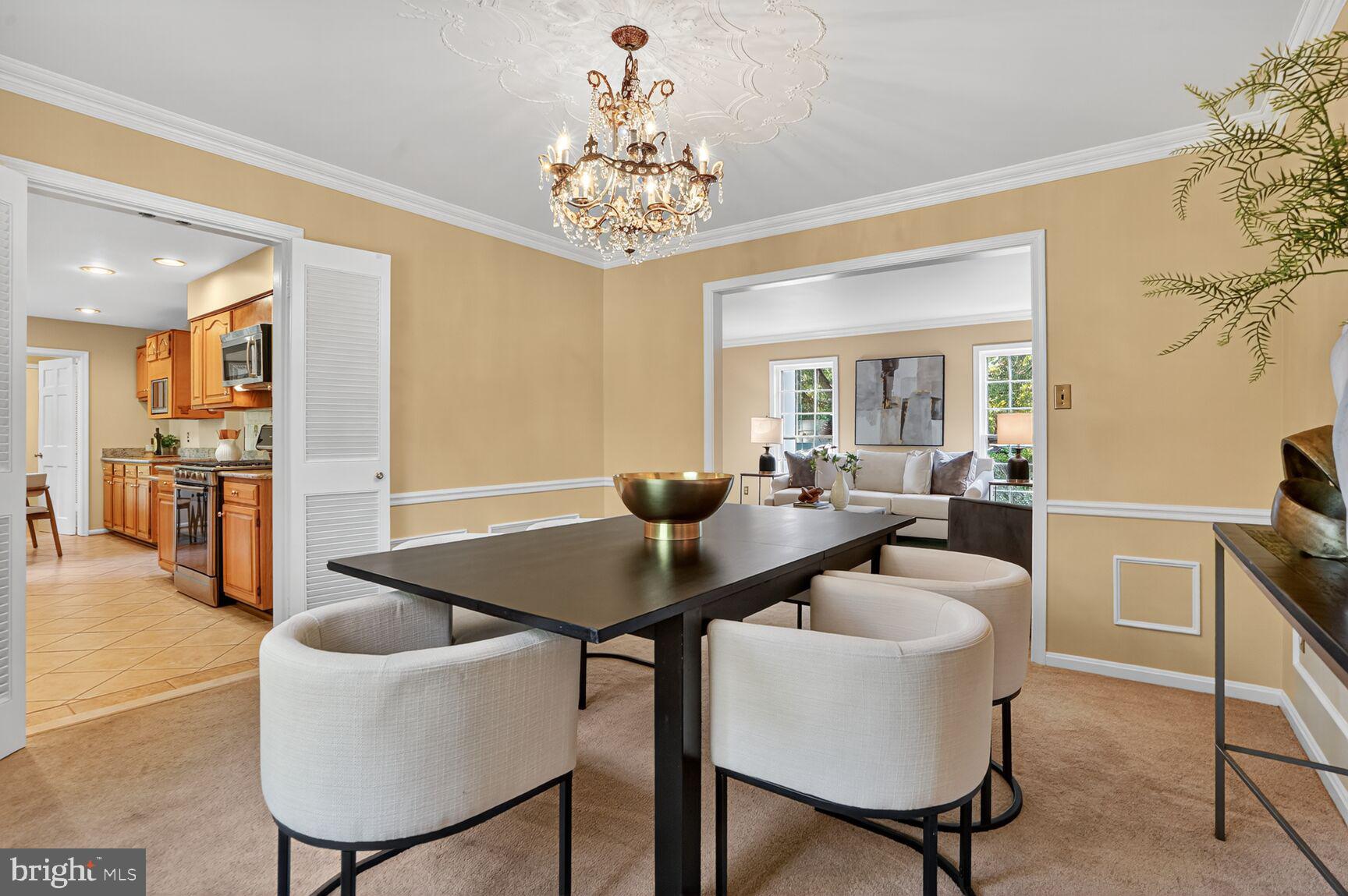 COUNTRY CLUB HILLS - Residential