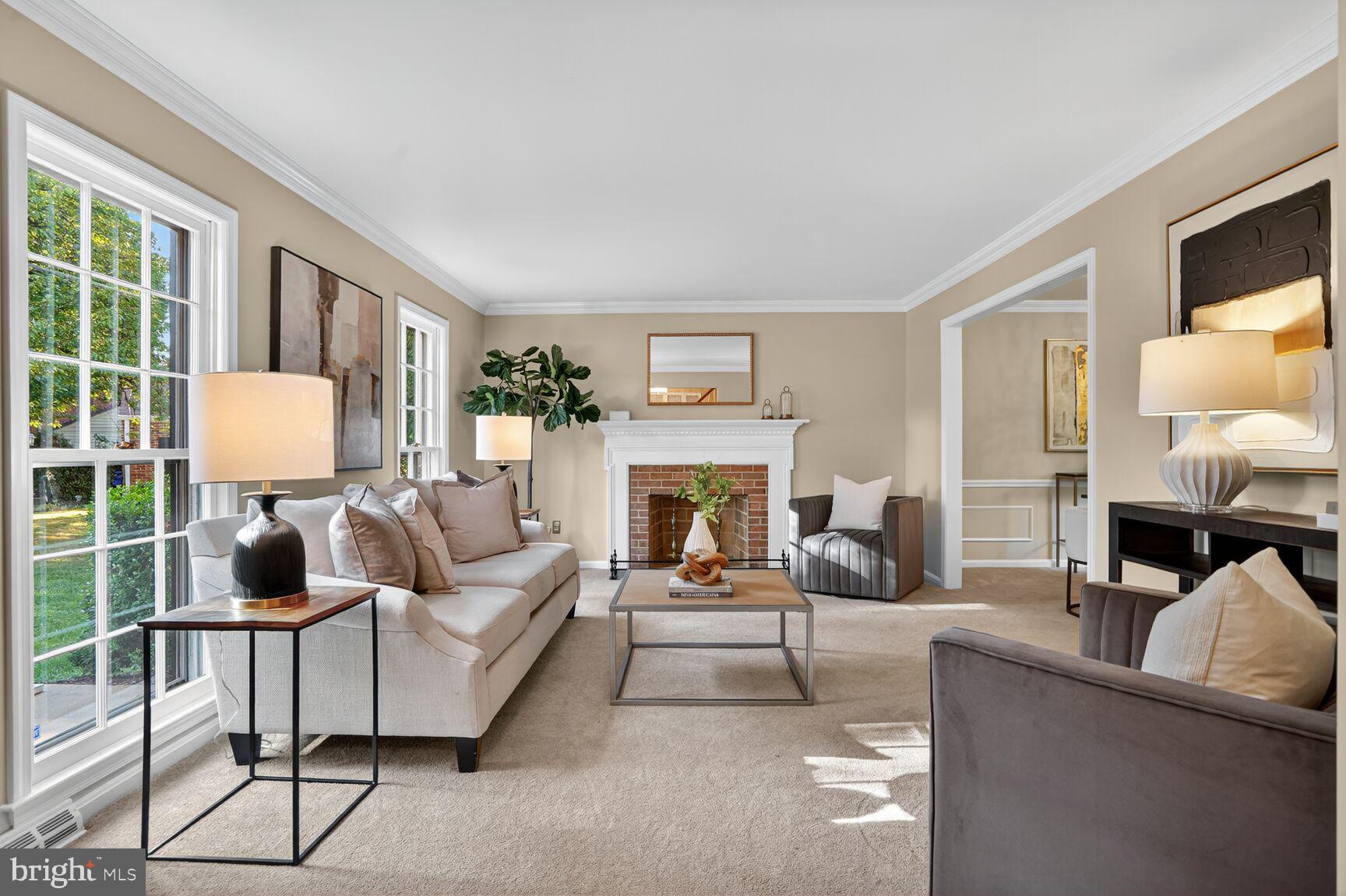 COUNTRY CLUB HILLS - Residential