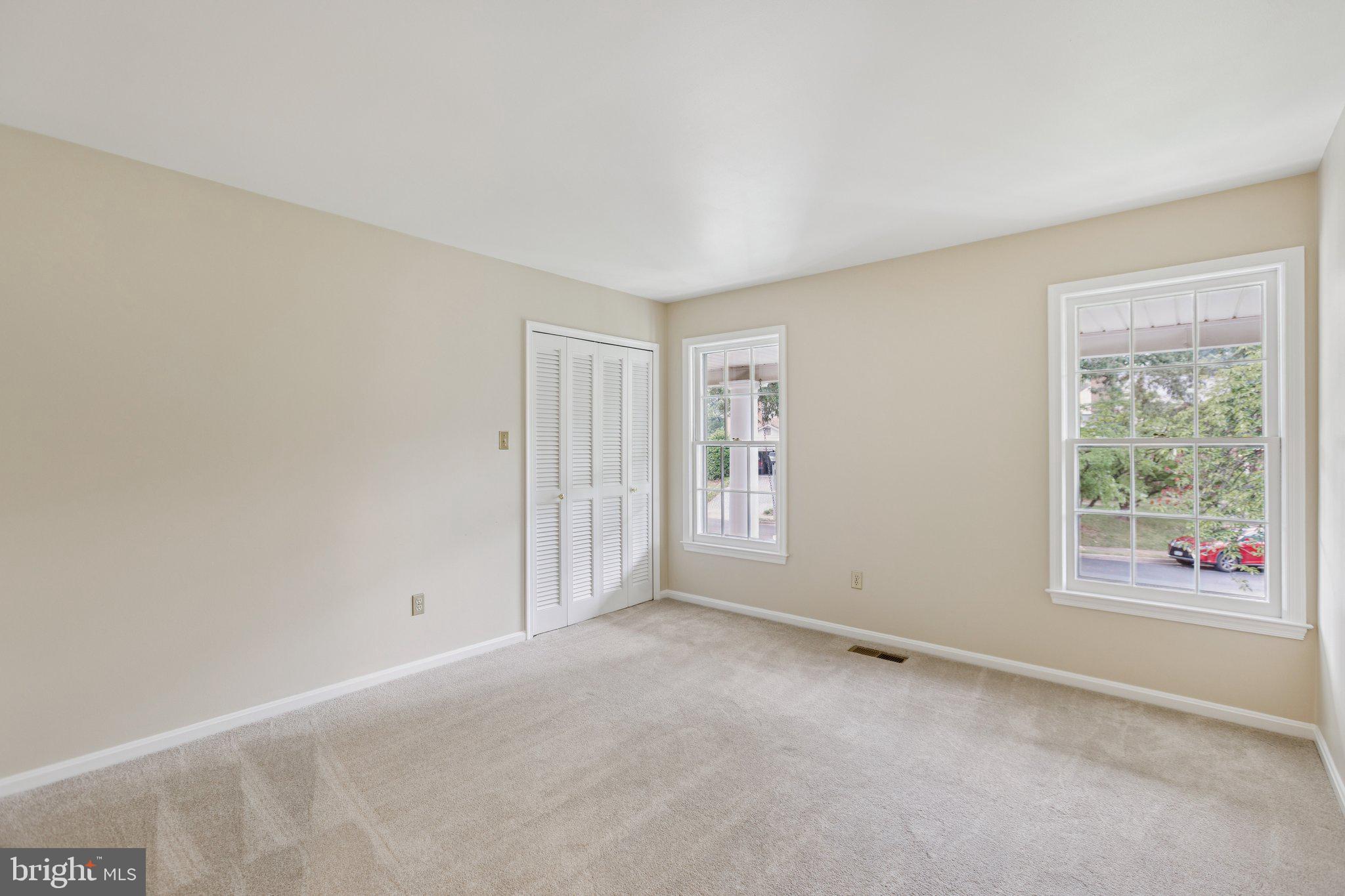 COUNTRY CLUB HILLS - Residential