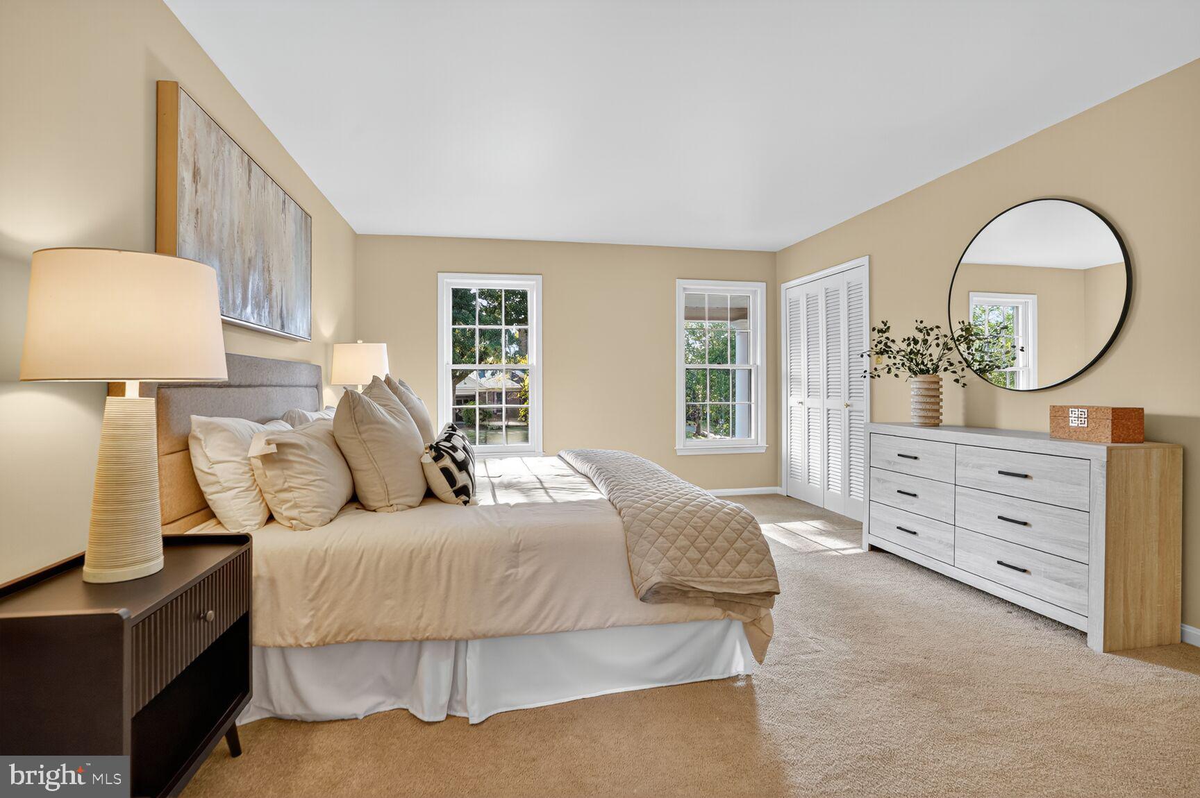 COUNTRY CLUB HILLS - Residential