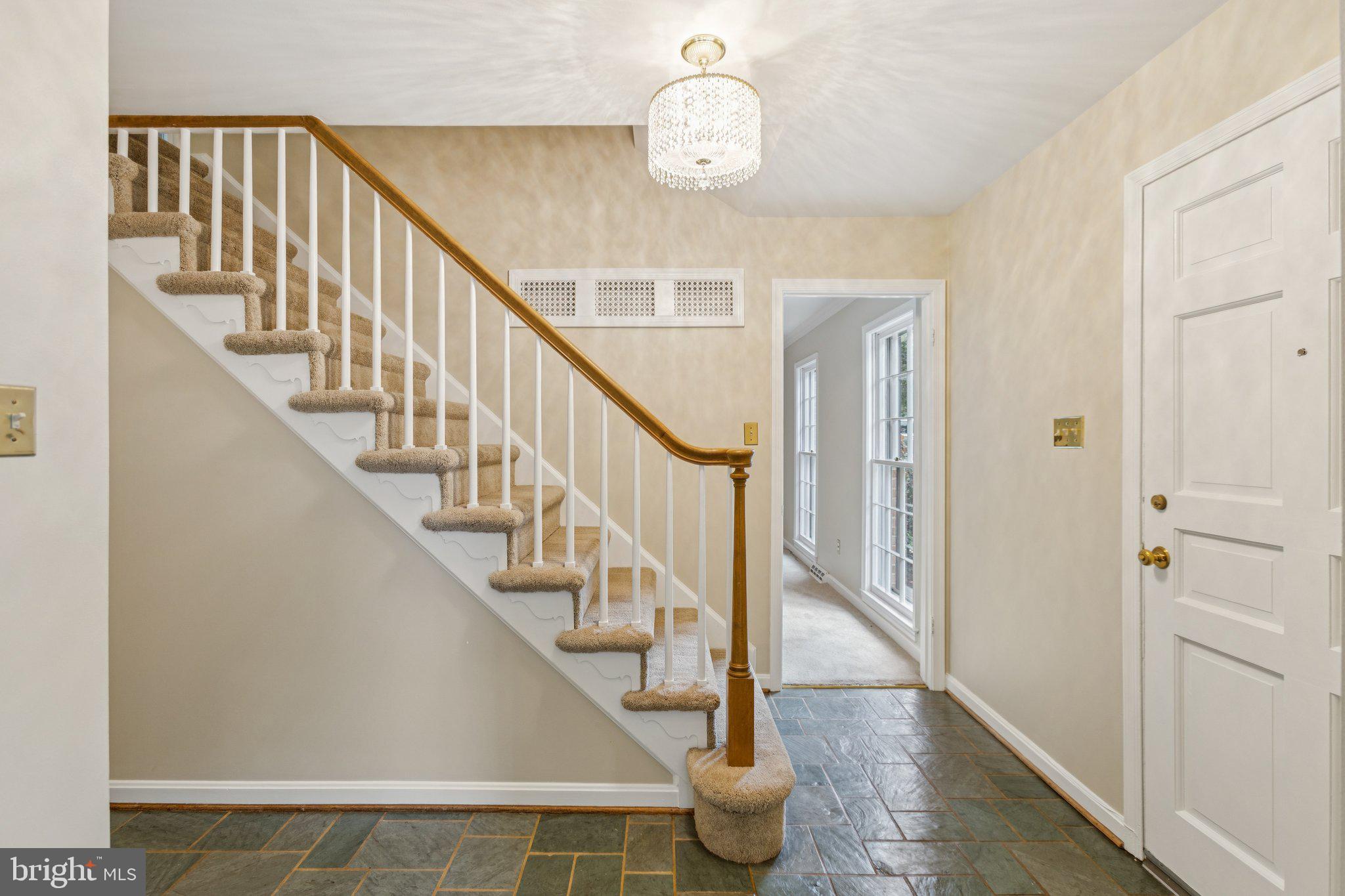 COUNTRY CLUB HILLS - Residential