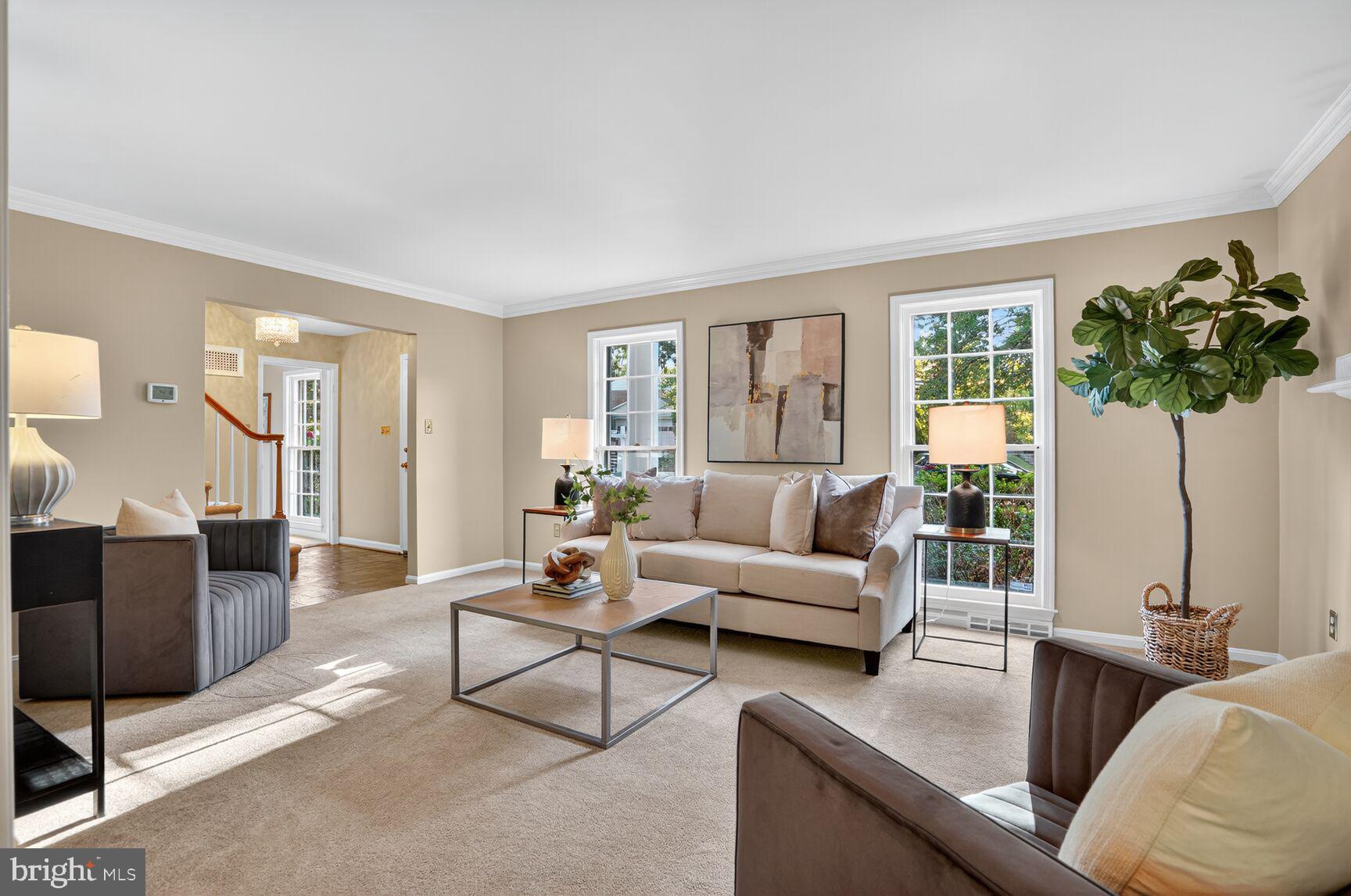 COUNTRY CLUB HILLS - Residential