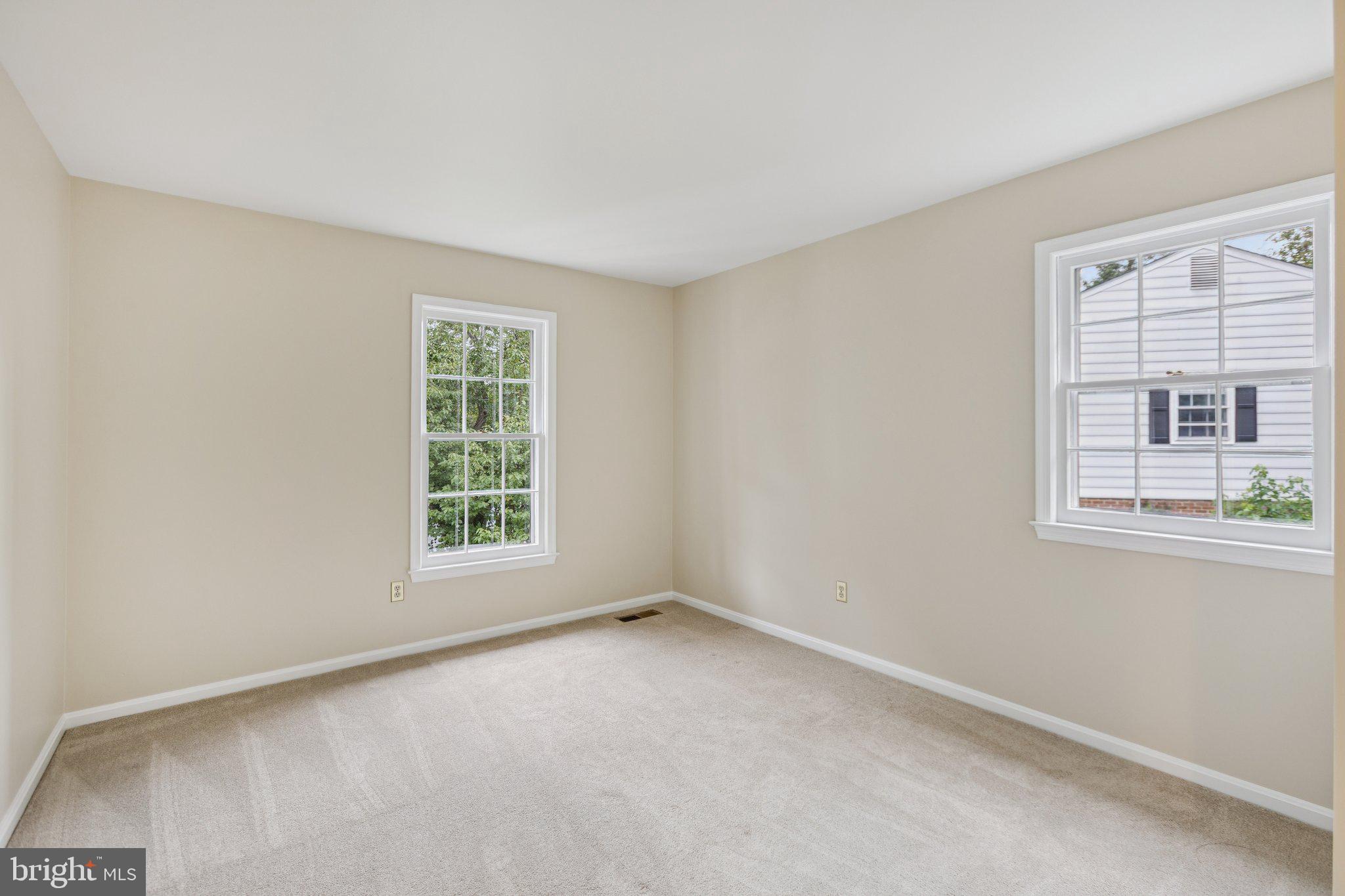 COUNTRY CLUB HILLS - Residential