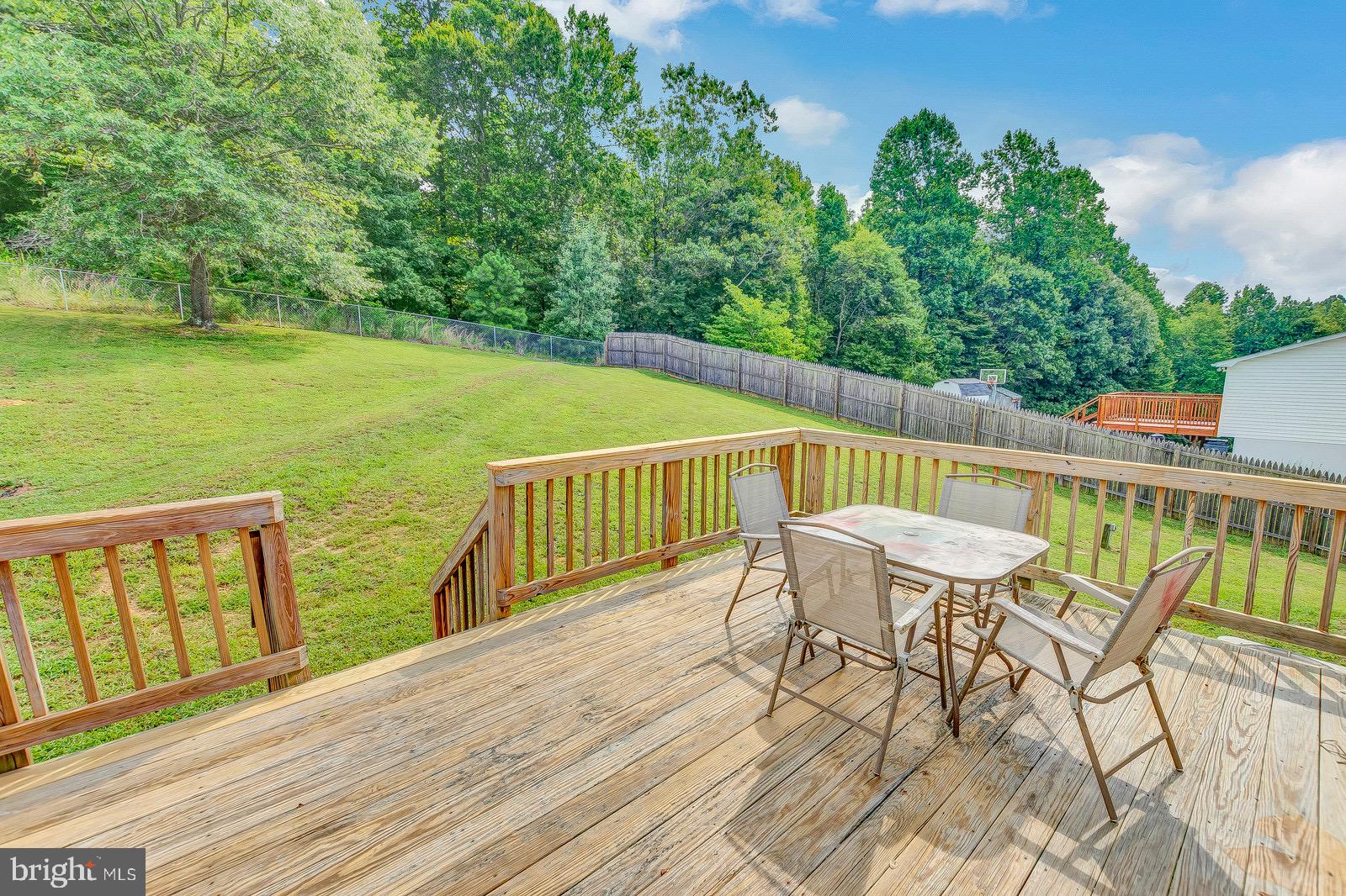 LAUREL RIDGE - Residential