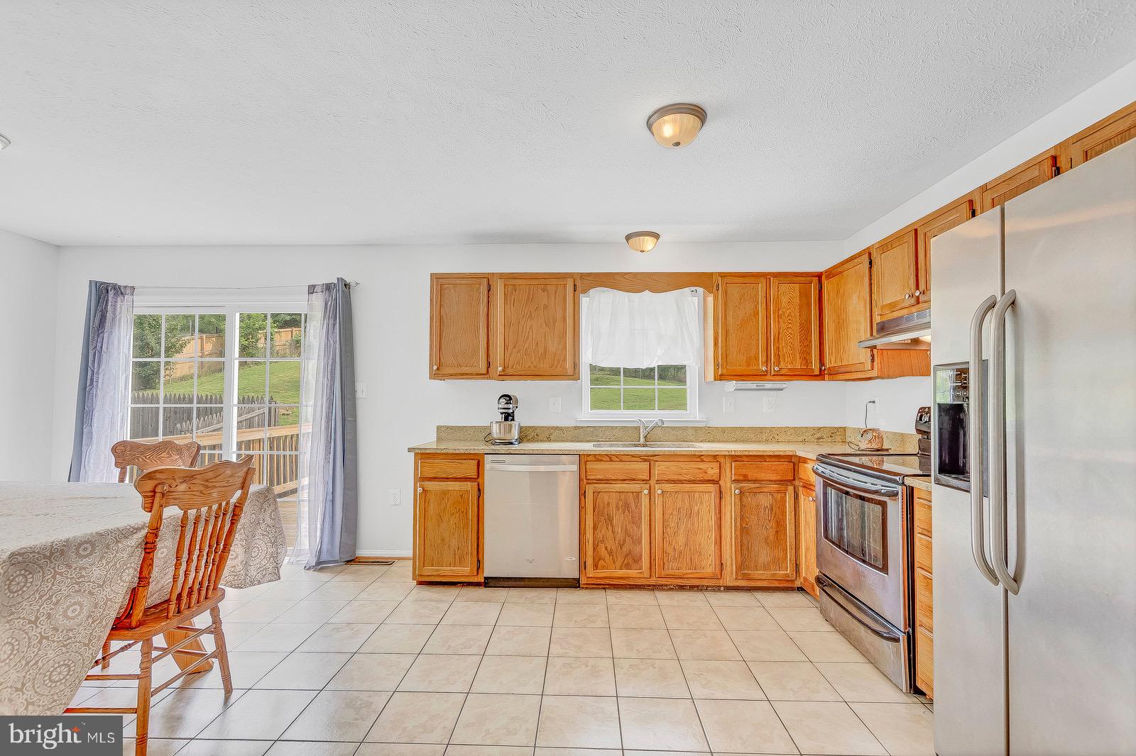 LAUREL RIDGE - Residential