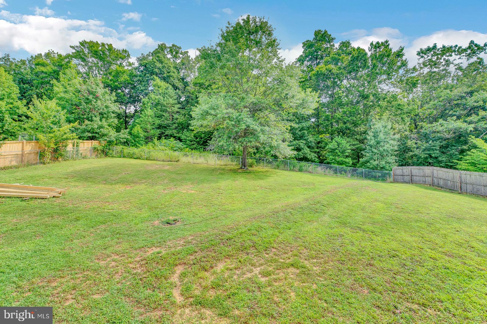 LAUREL RIDGE - Residential