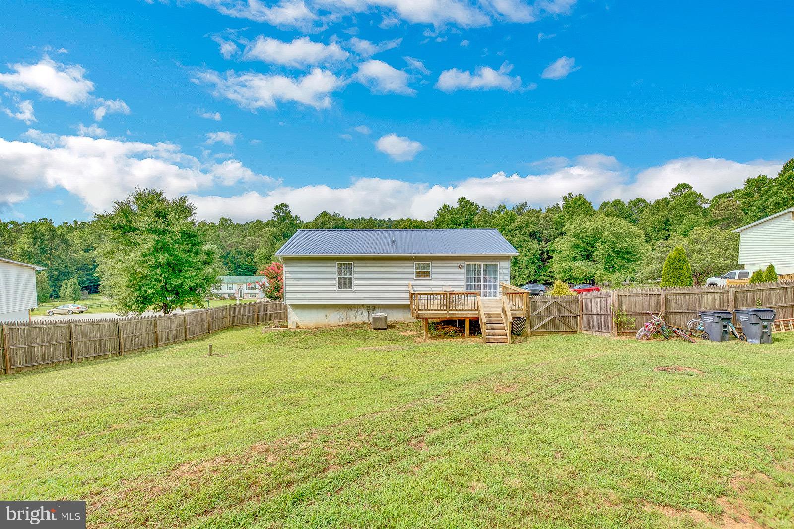 LAUREL RIDGE - Residential