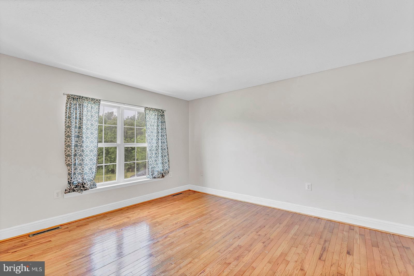 LAUREL RIDGE - Residential