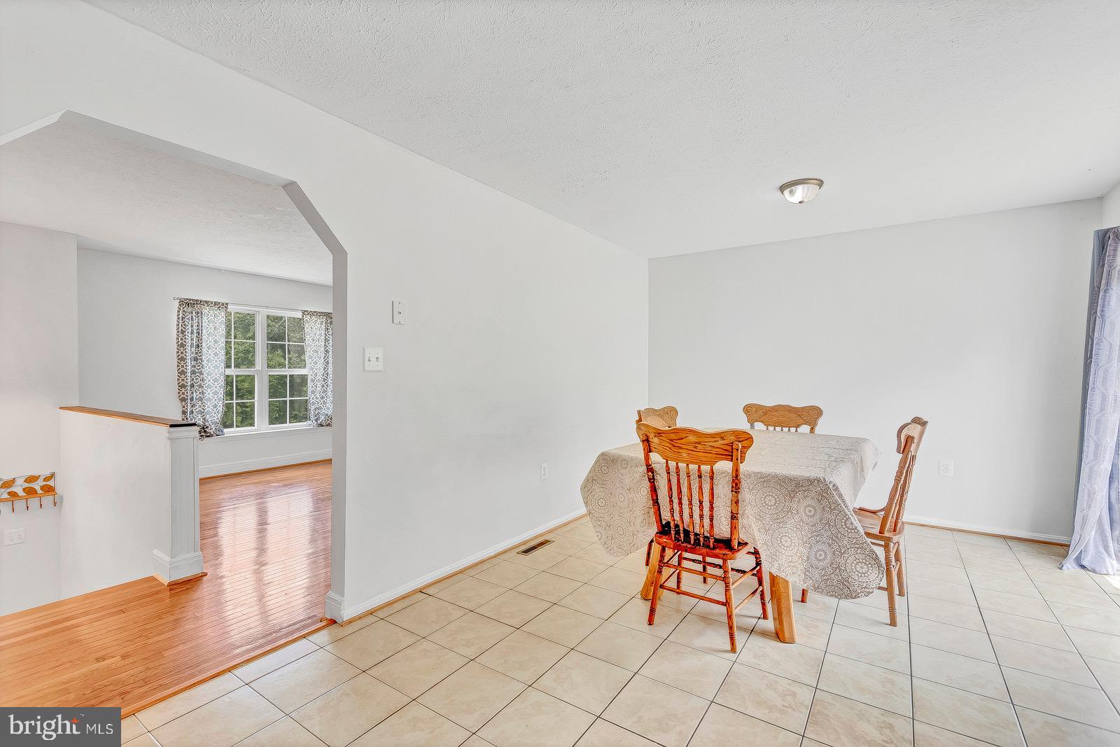 LAUREL RIDGE - Residential