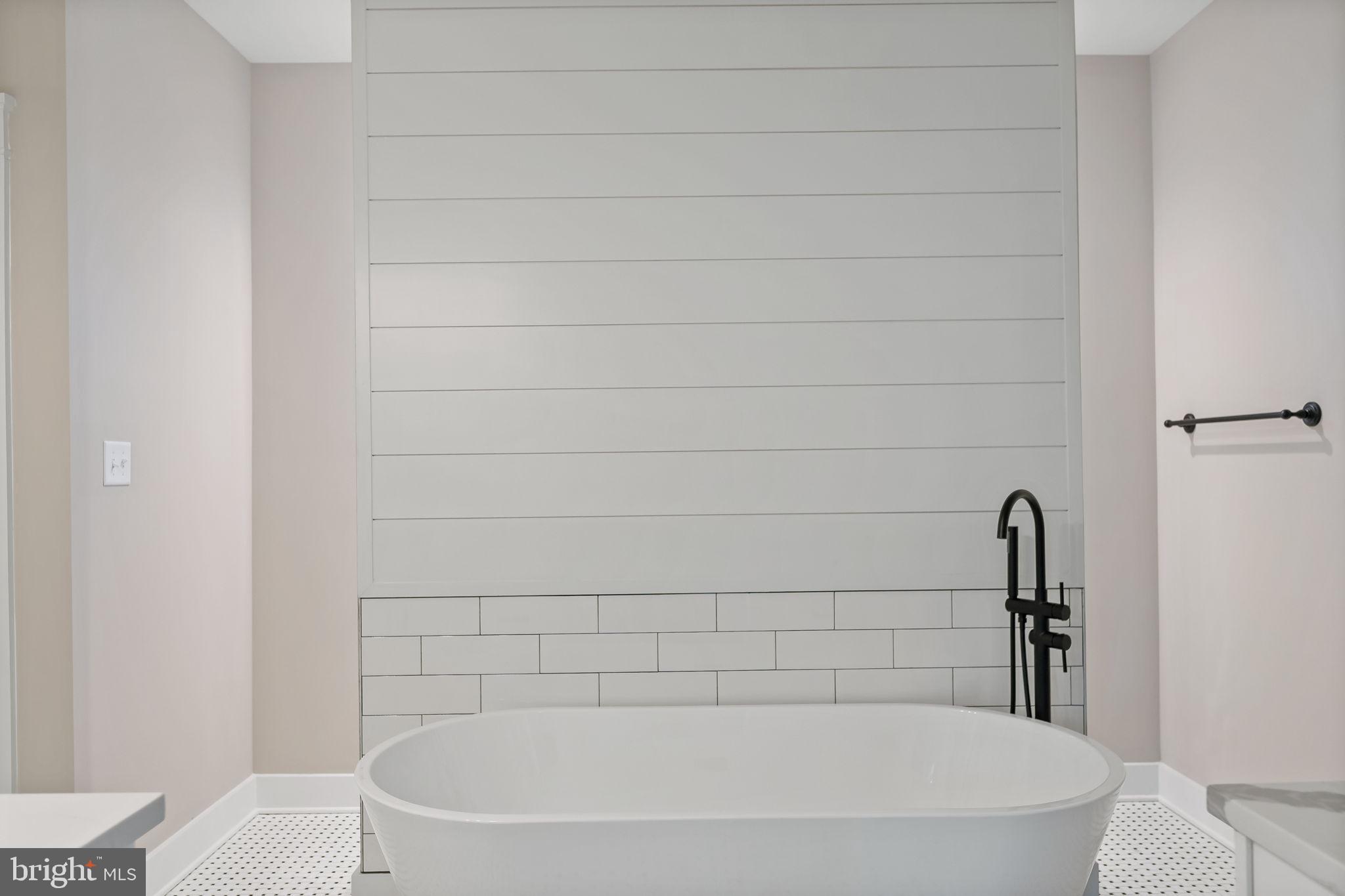 CACAPON SOUTH - Residential