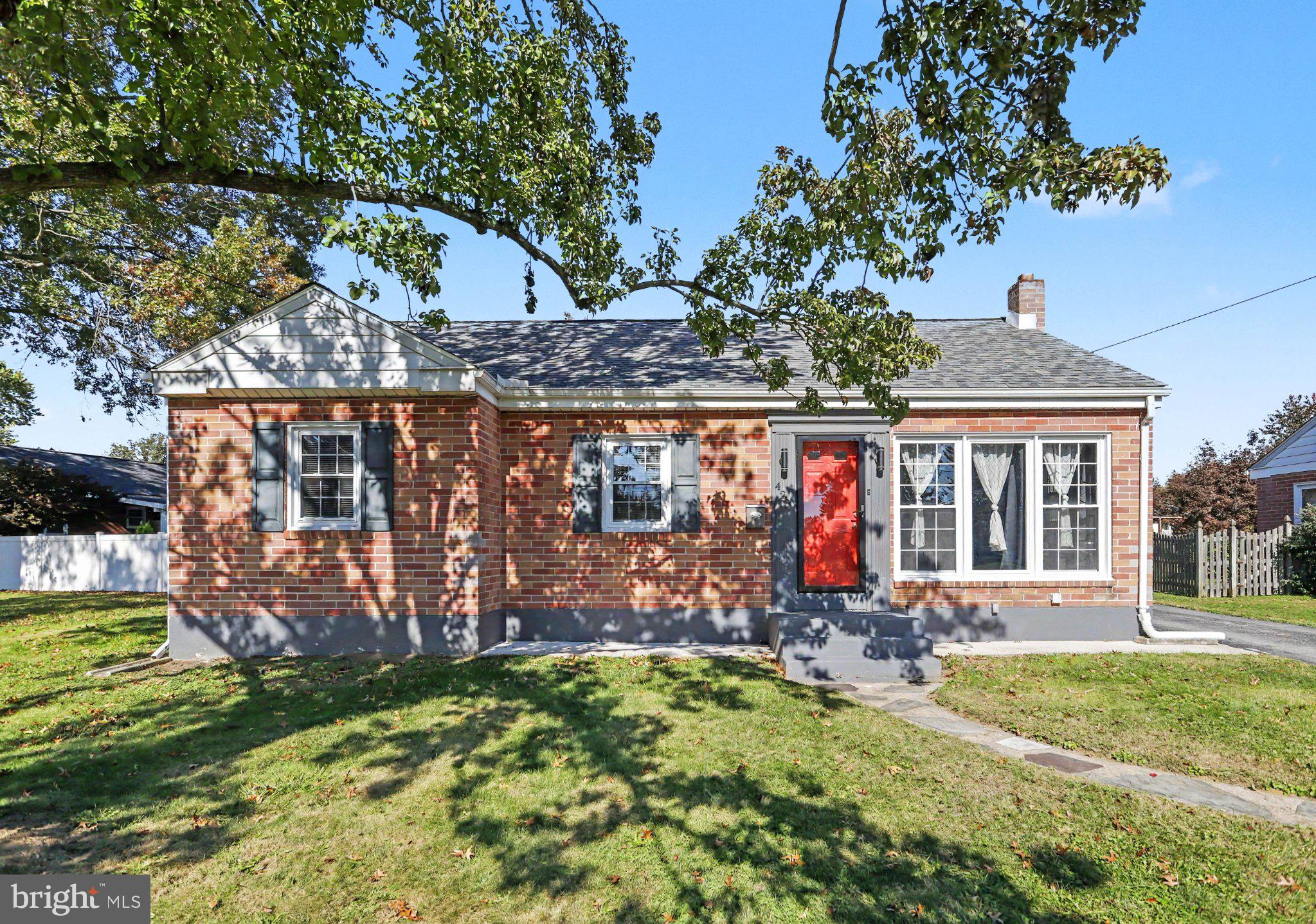 423 HAWTHORNE DRIVE