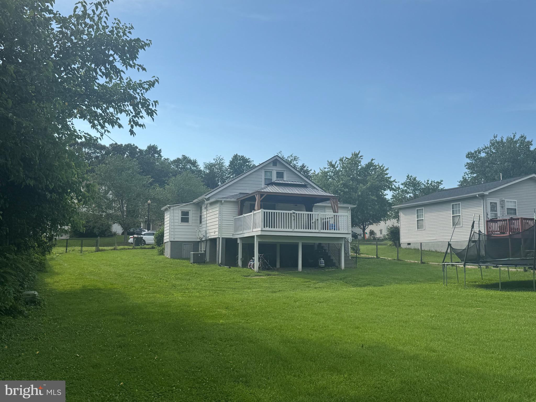425 COVINGTON STREET