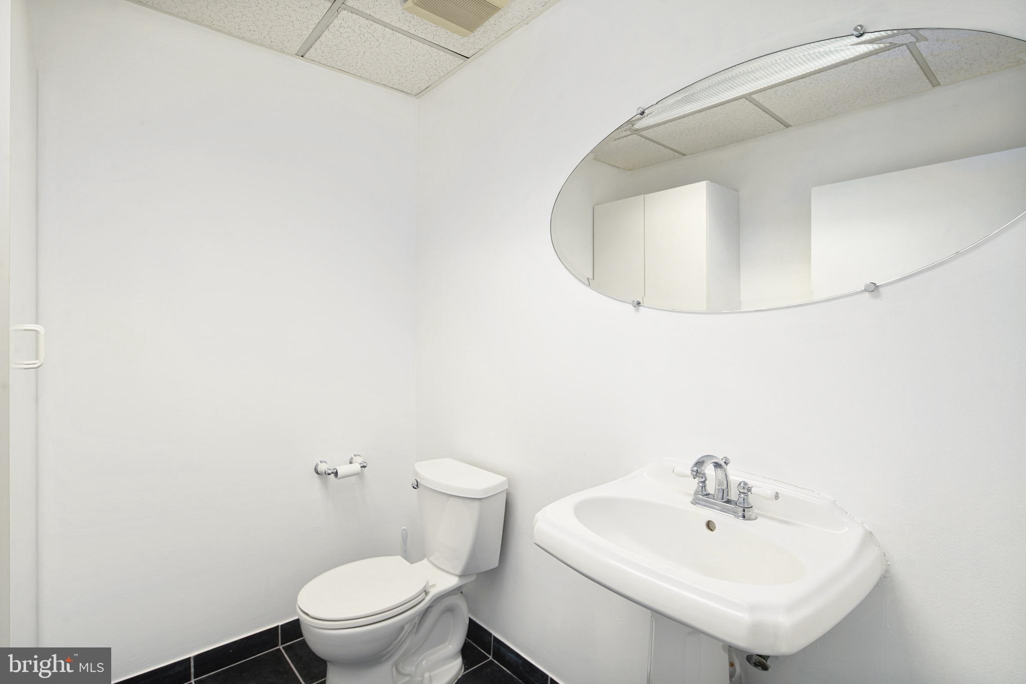 OLD CITY - Commercial Lease