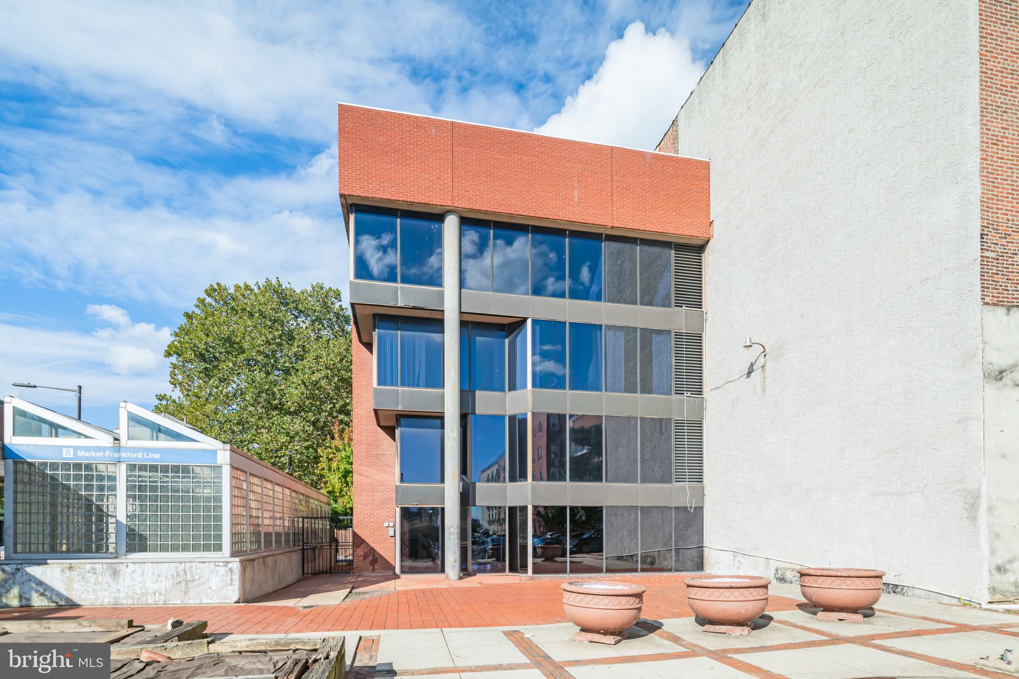 OLD CITY - Commercial Lease