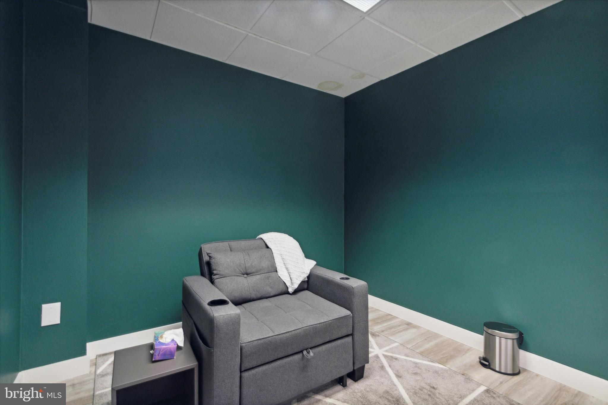 OLD CITY - Commercial Lease