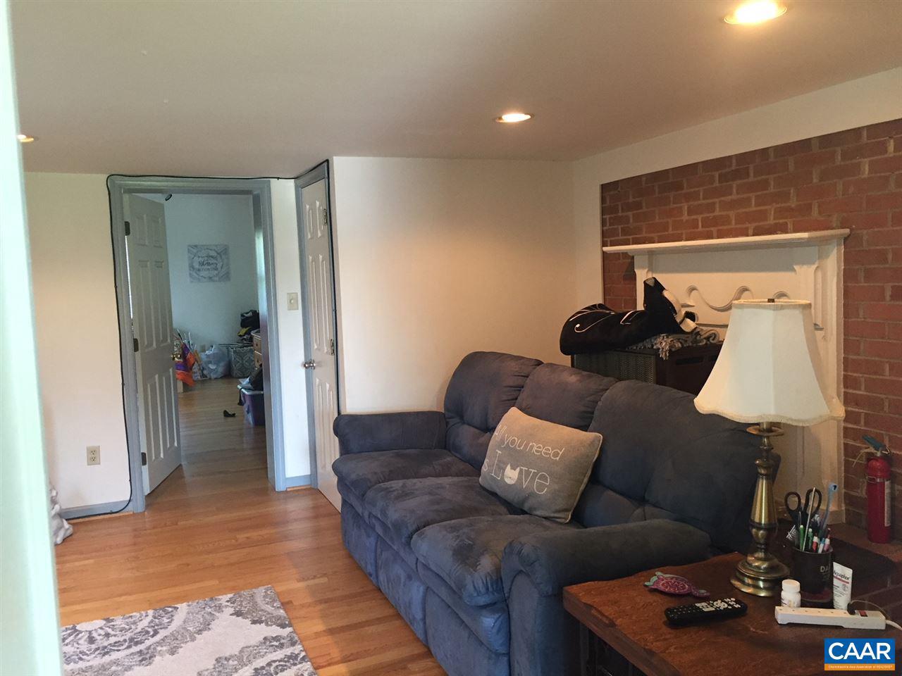 UNKNOWN - Residential Lease