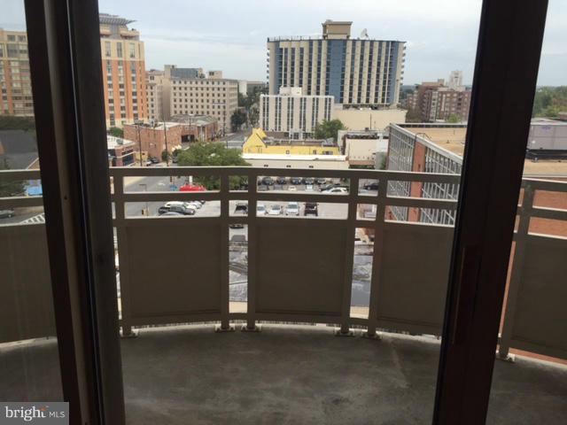 FAIRMONT PLAZA - Residential Lease