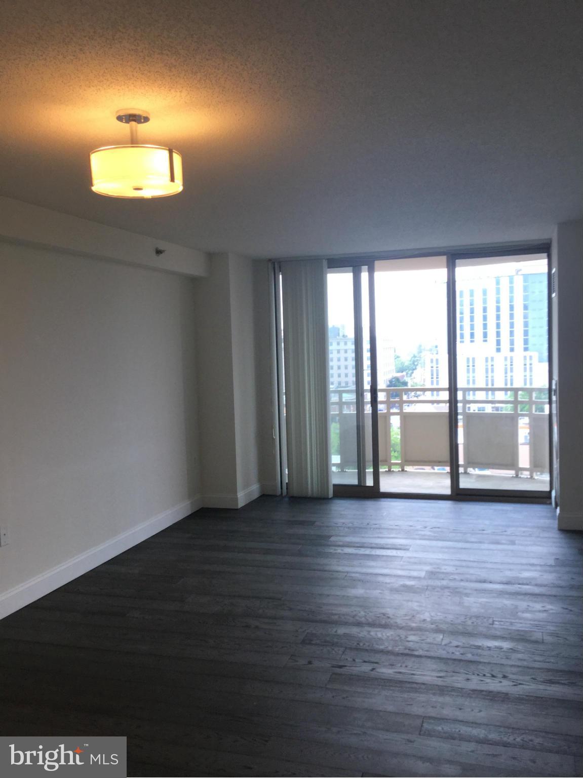 FAIRMONT PLAZA - Residential Lease