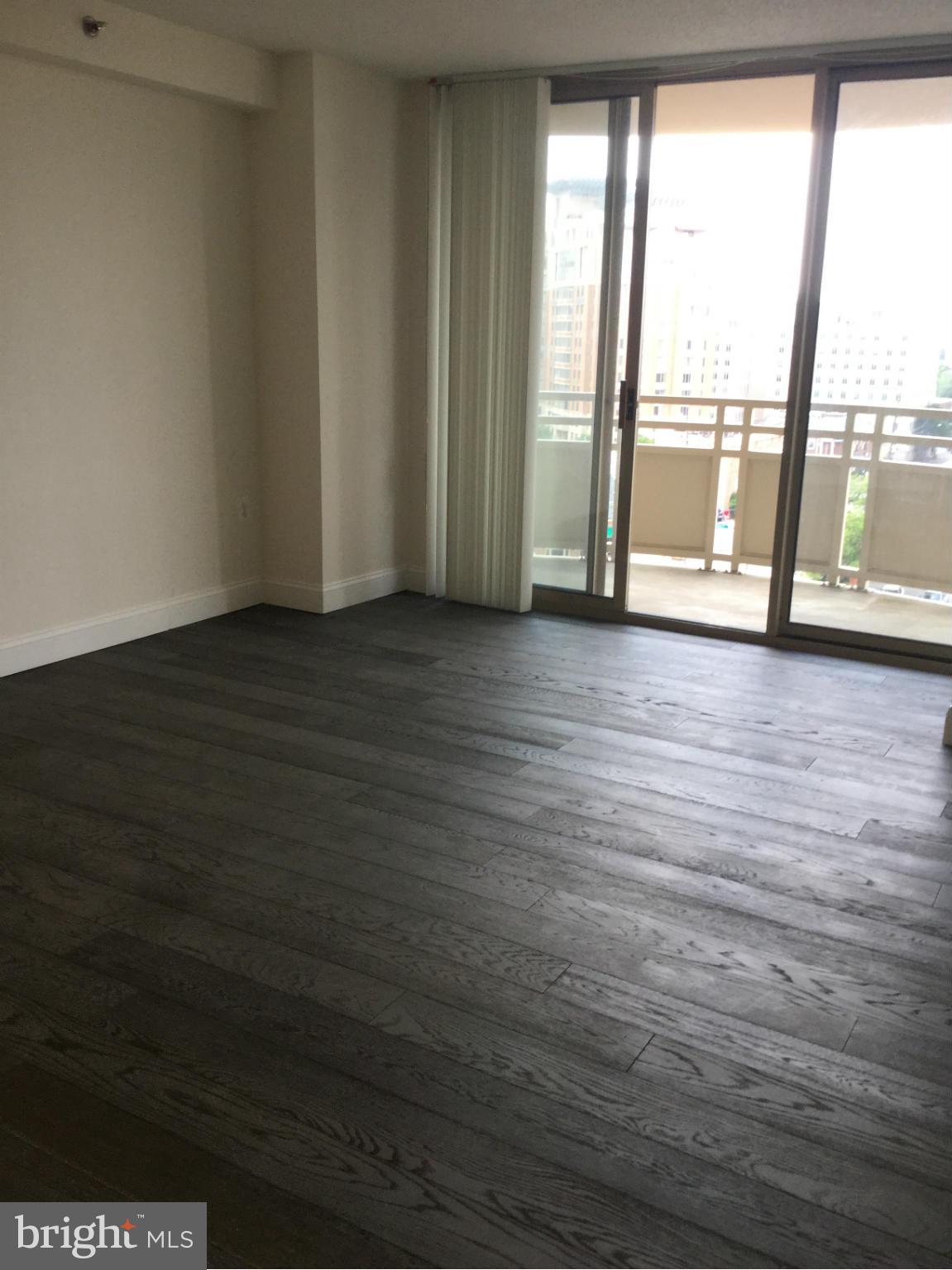 FAIRMONT PLAZA - Residential Lease