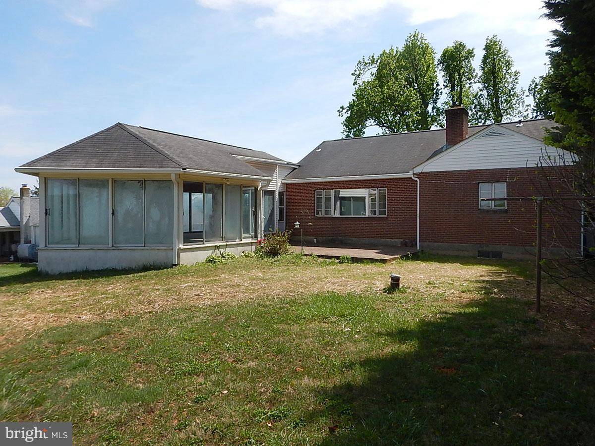 7716 CHAPMAN ROAD