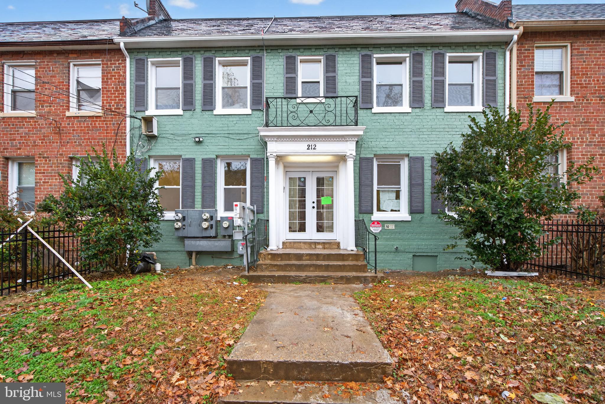 212 36TH STREET NE 3