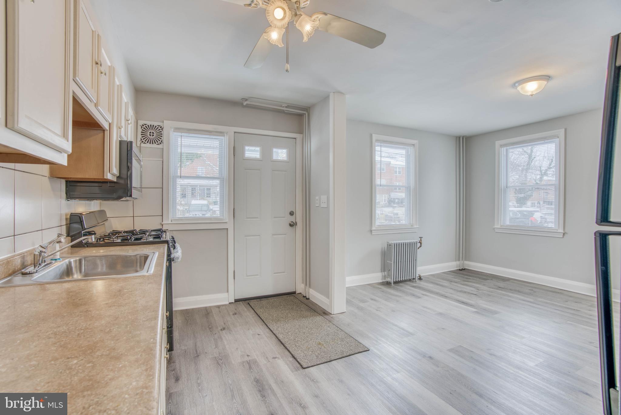 BELVEDERE SQUARE - Residential