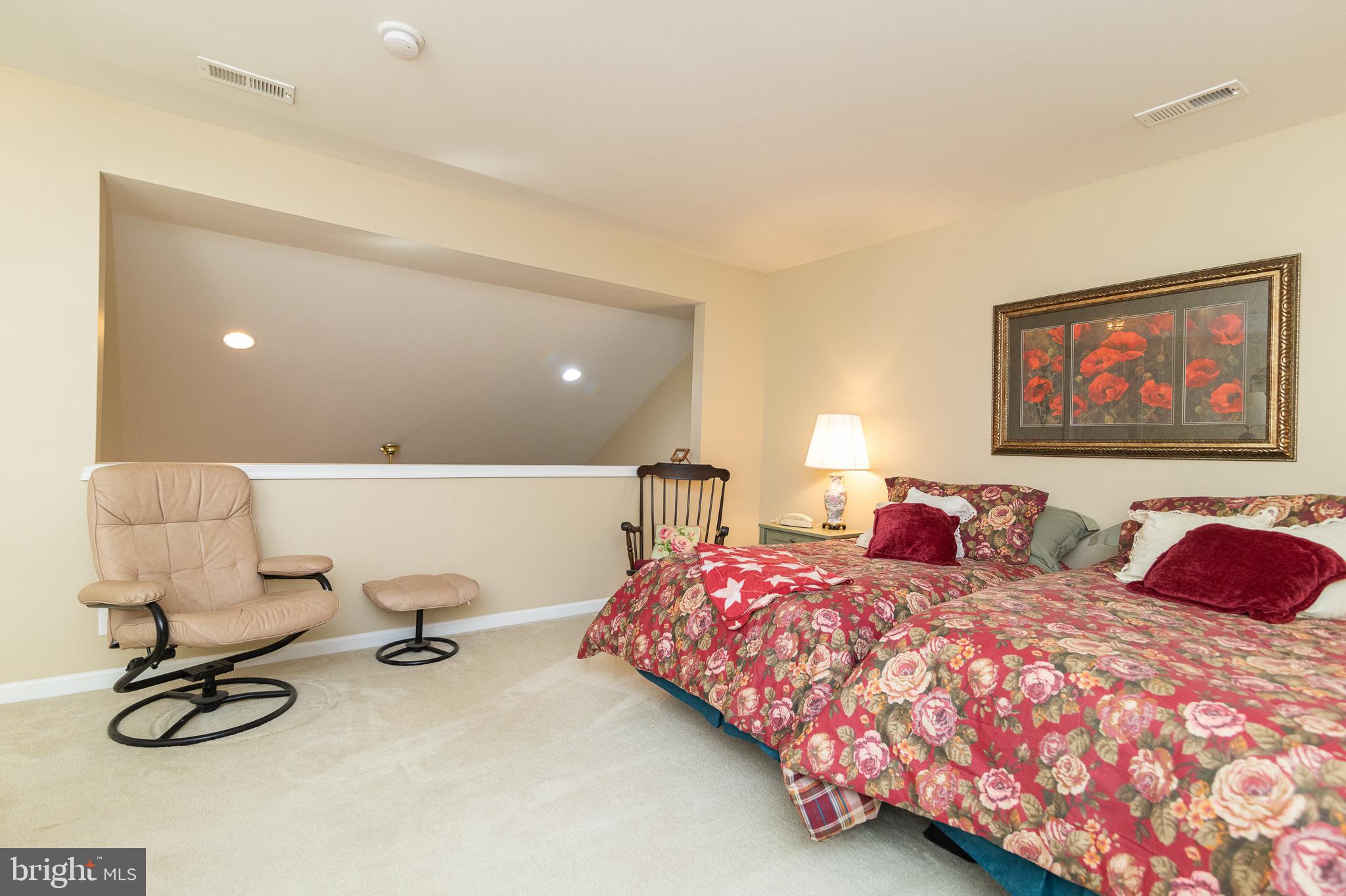 TRADITIONS AT WASH - Residential