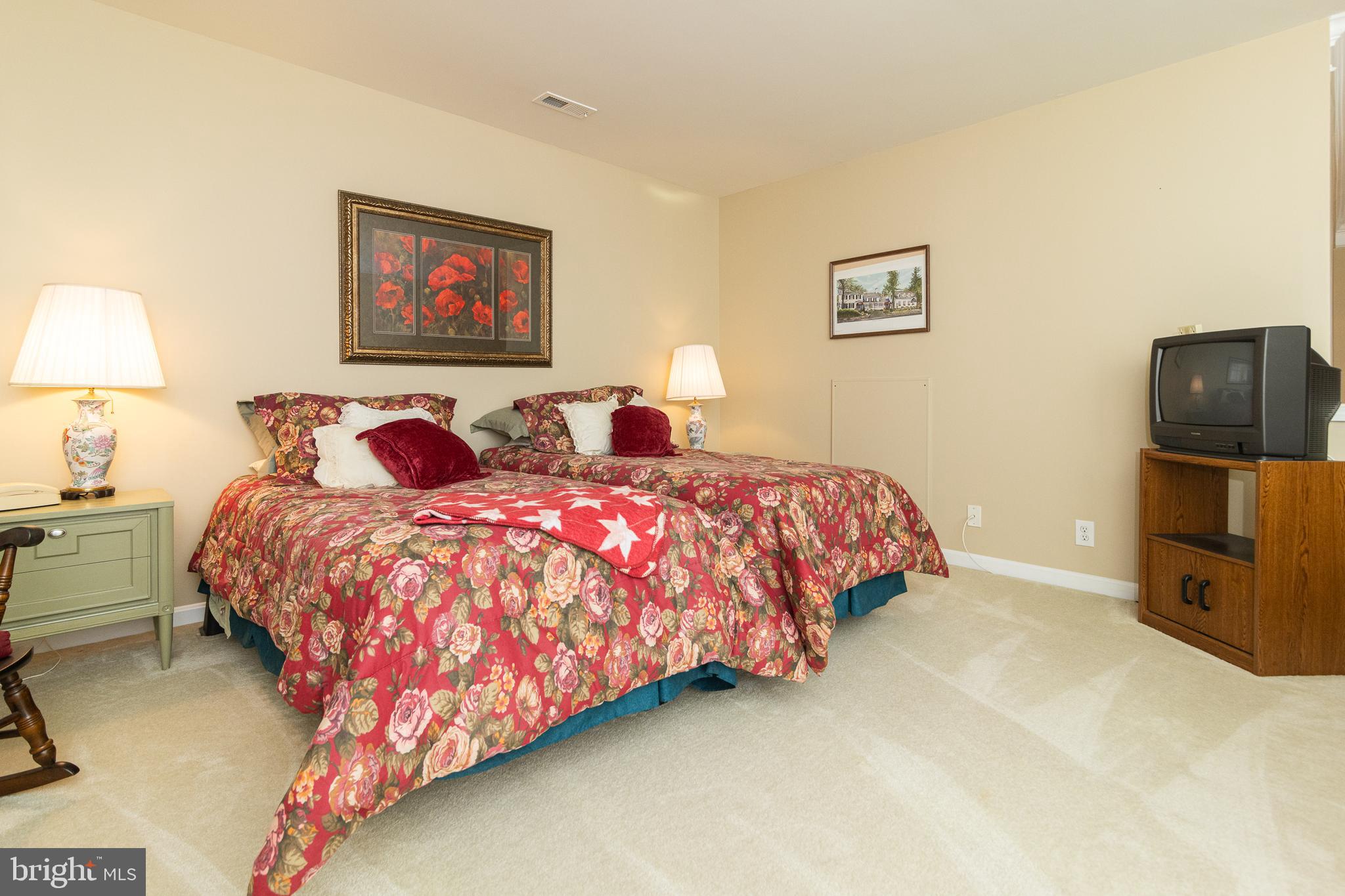 TRADITIONS AT WASH - Residential