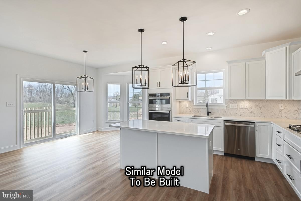 HAMPTON HEIGHTS - Residential