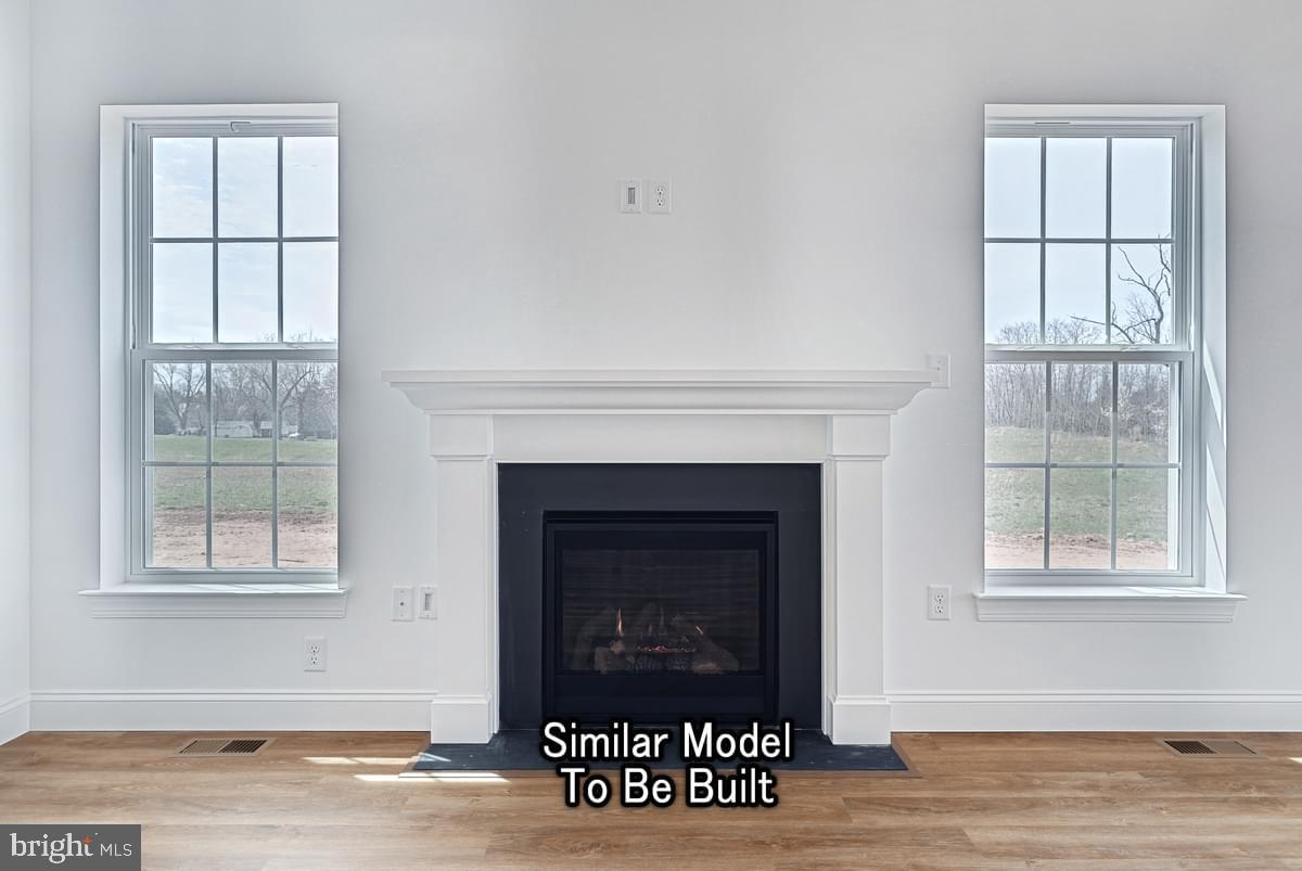 HAMPTON HEIGHTS - Residential