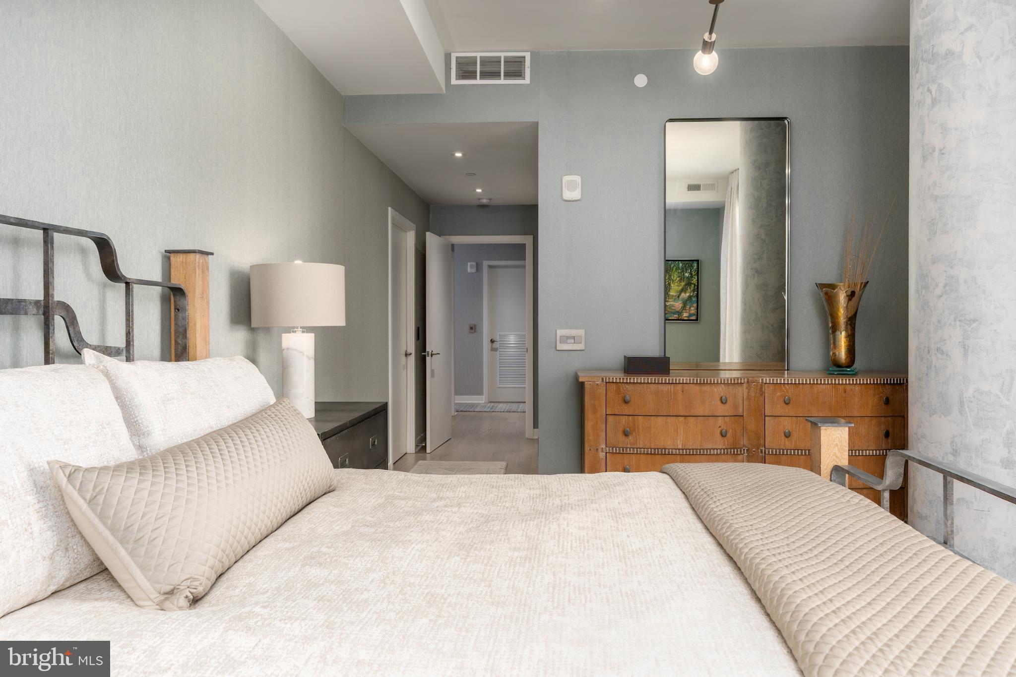 THE BORO TYSONS - Residential