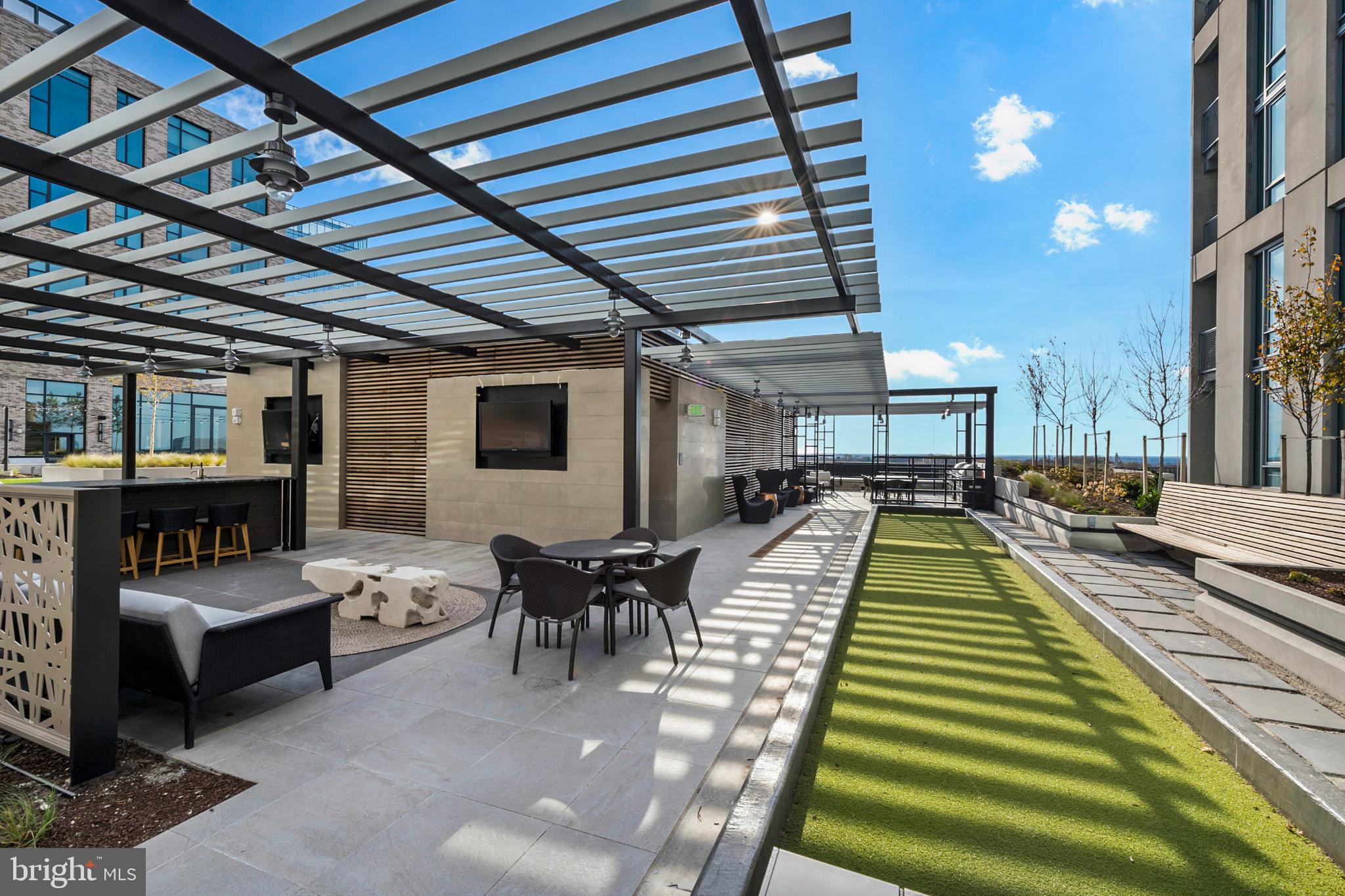 THE BORO TYSONS - Residential