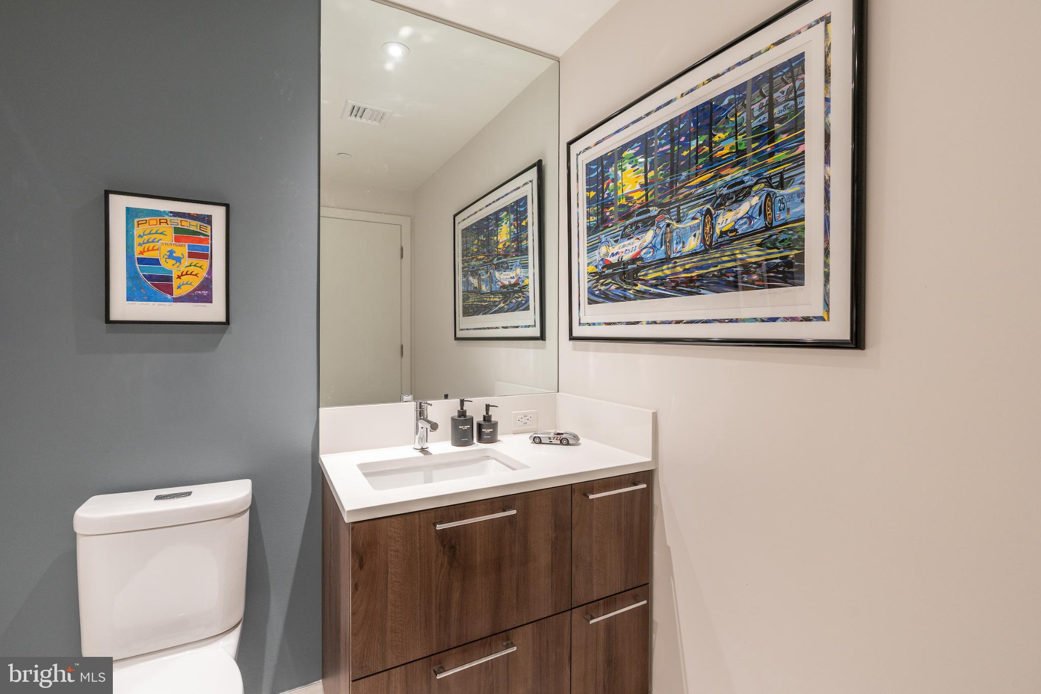 THE BORO TYSONS - Residential