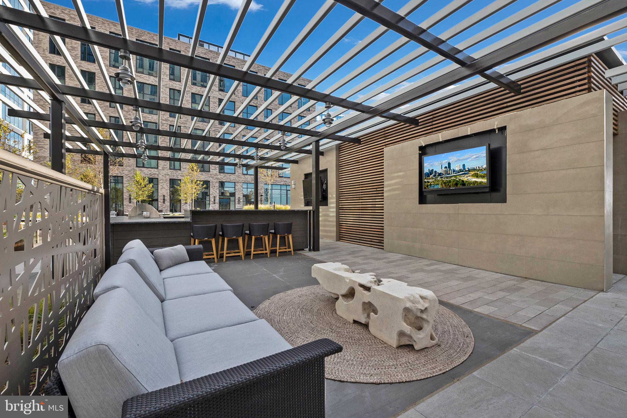 THE BORO TYSONS - Residential