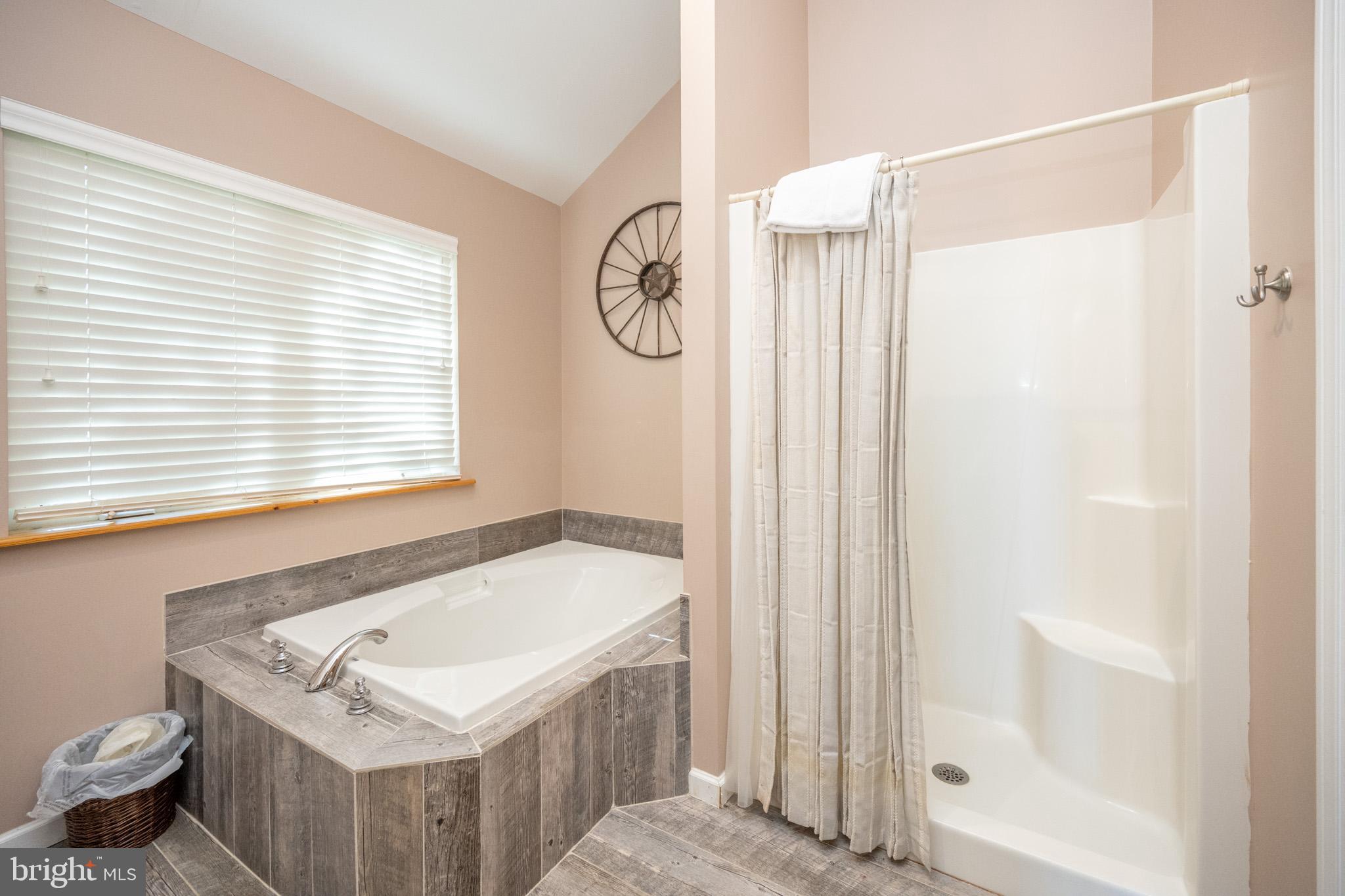 MOUNTAINSIDE - Residential