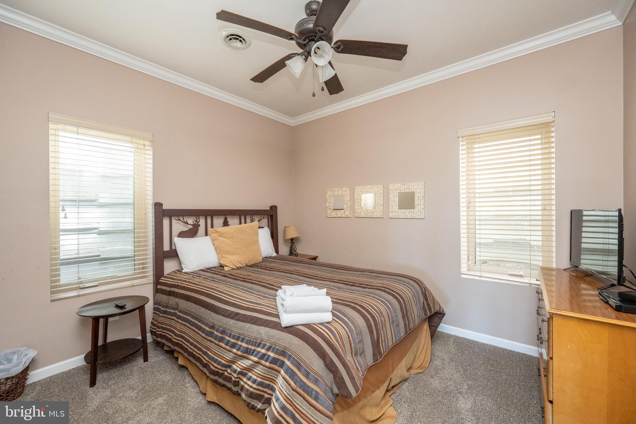 MOUNTAINSIDE - Residential