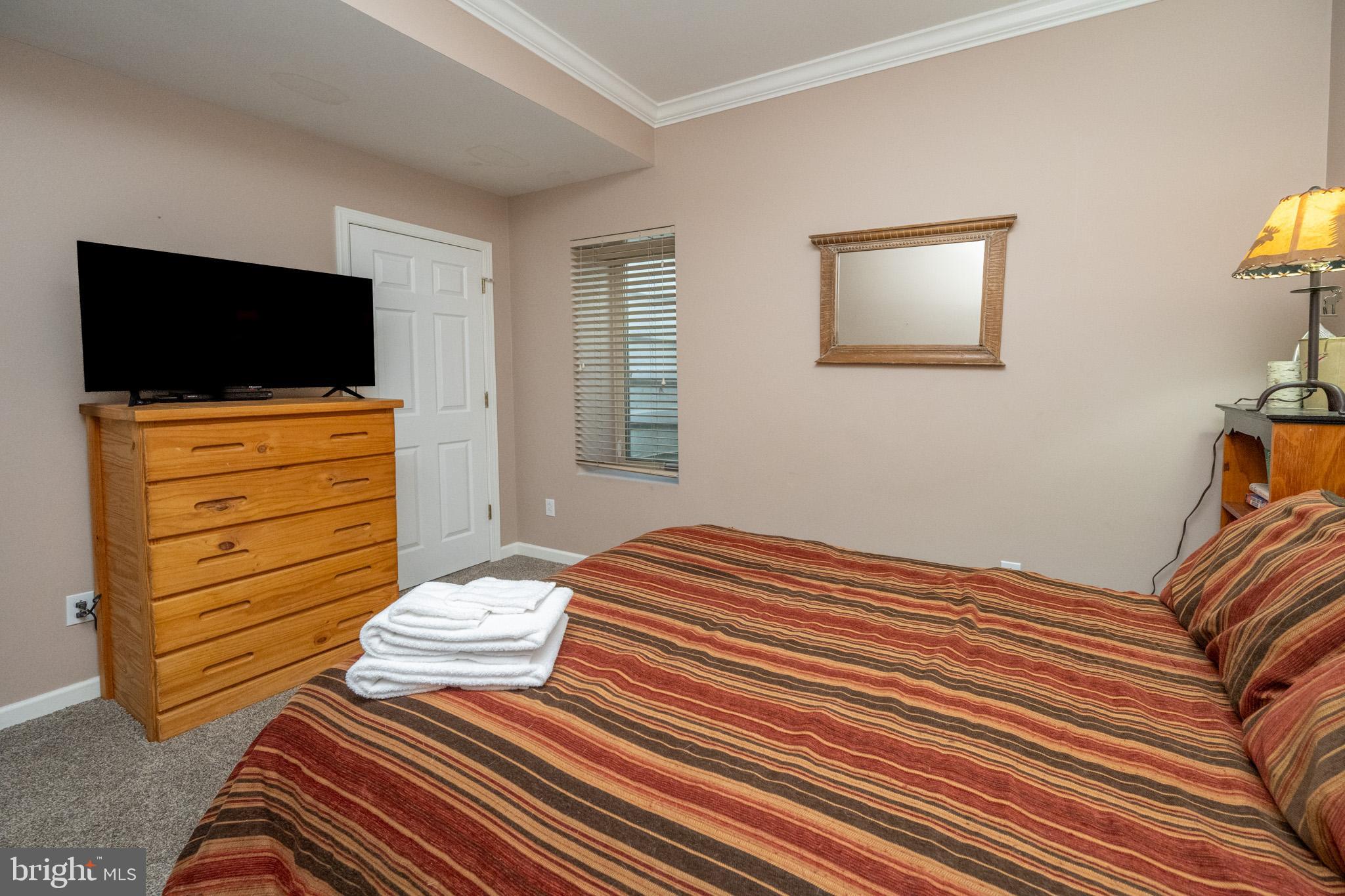 MOUNTAINSIDE - Residential