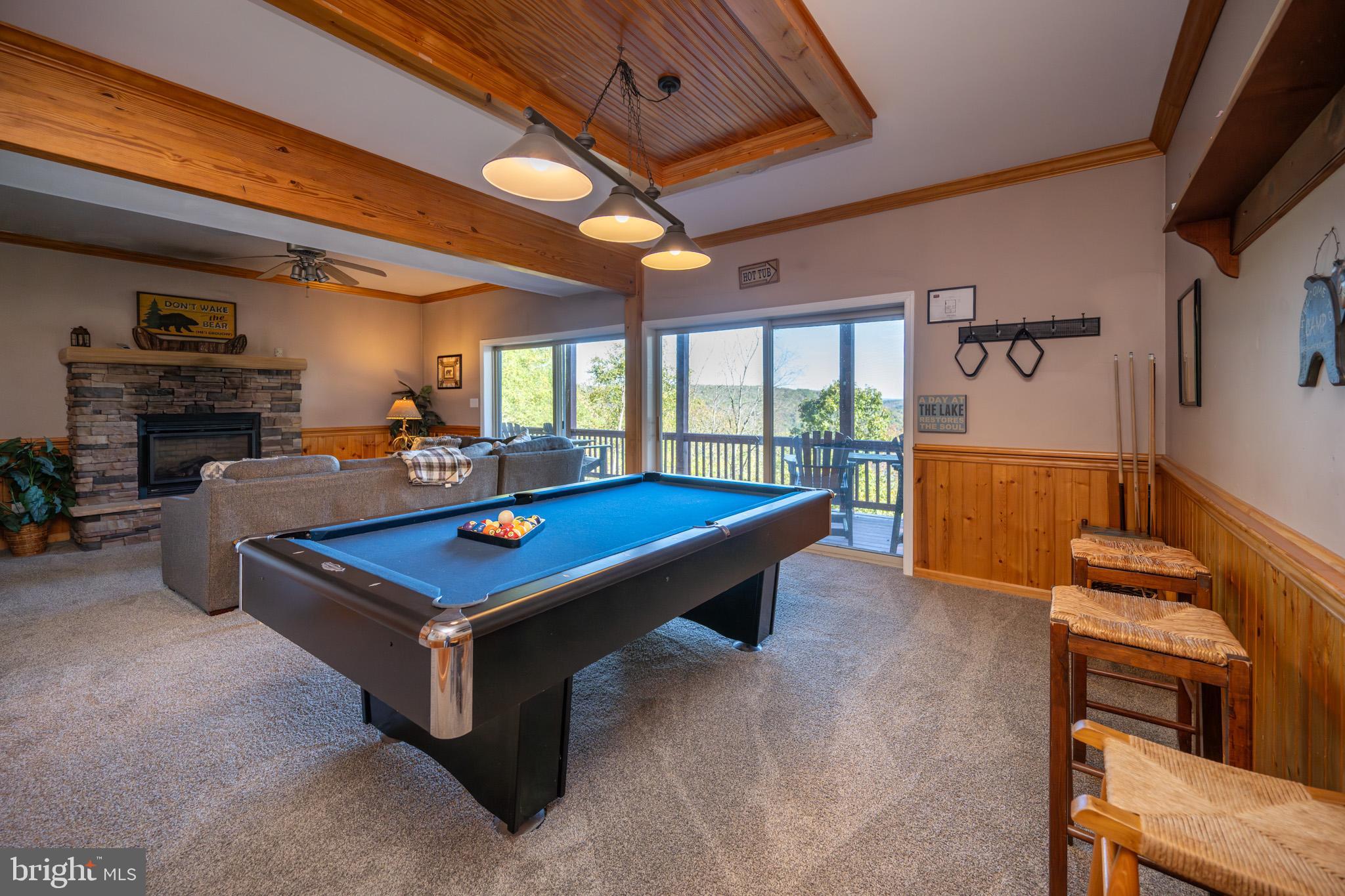 MOUNTAINSIDE - Residential