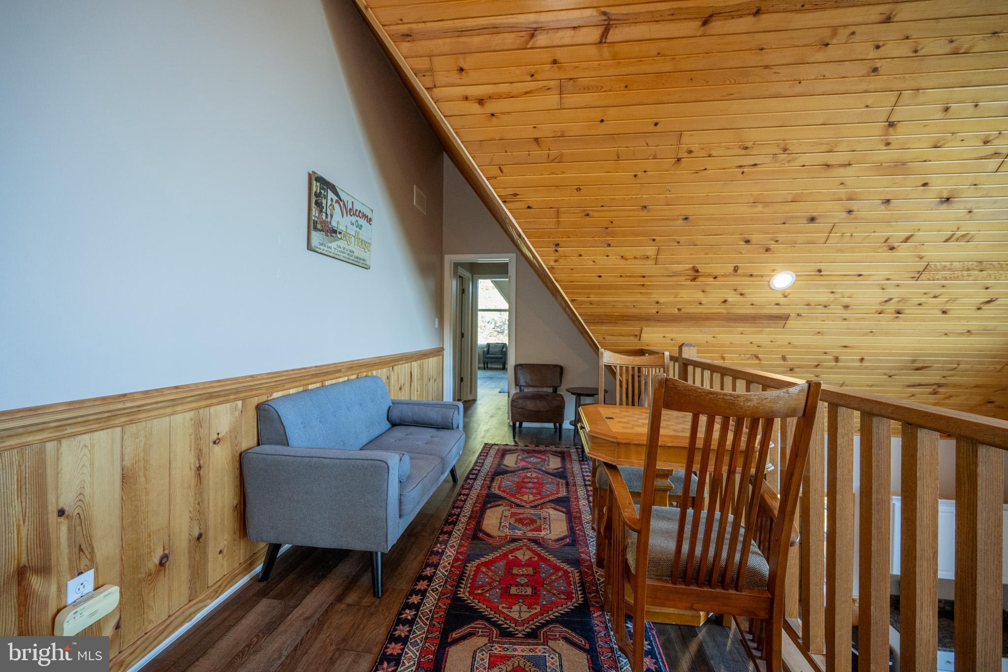 MOUNTAINSIDE - Residential