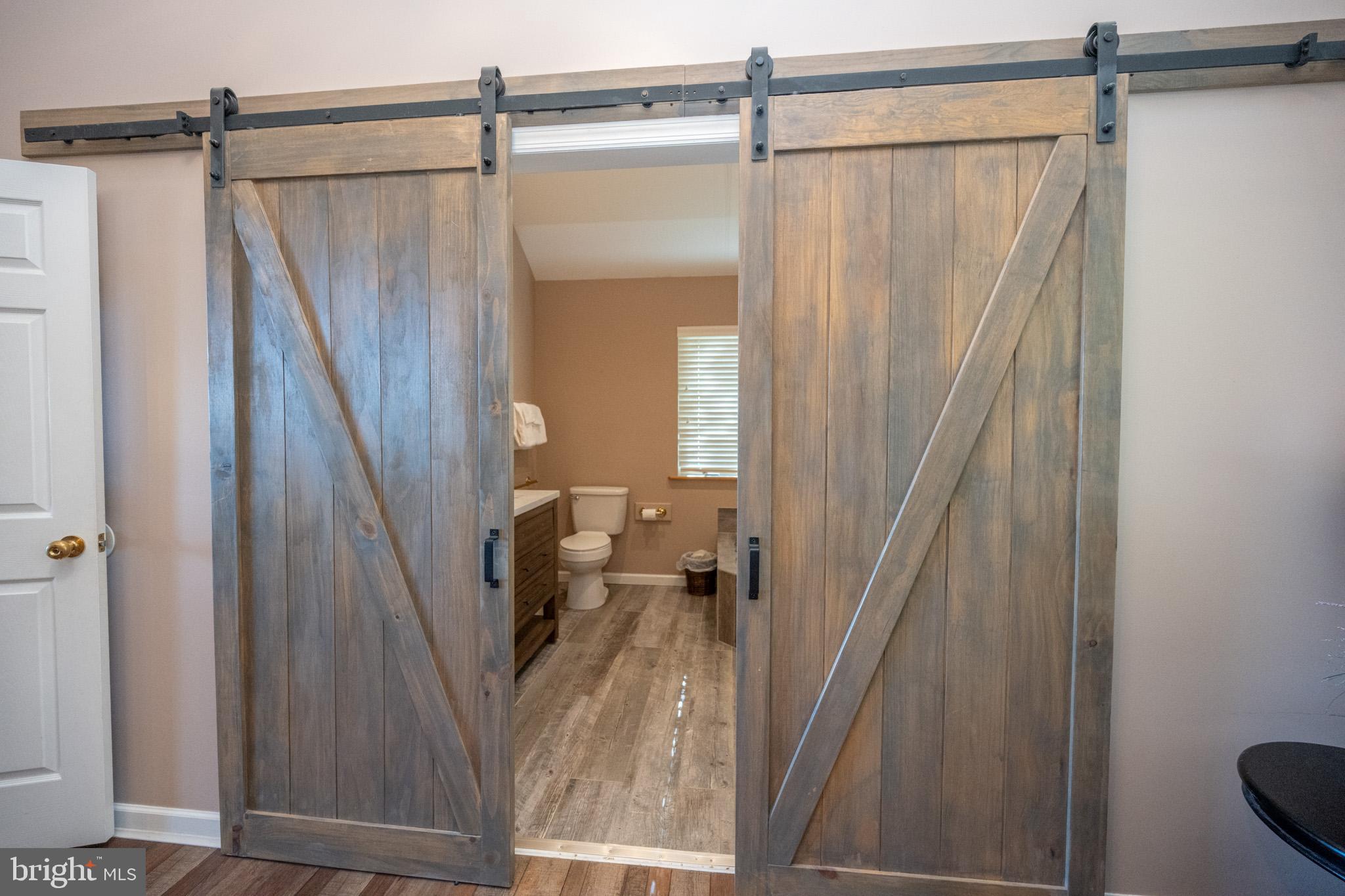 MOUNTAINSIDE - Residential