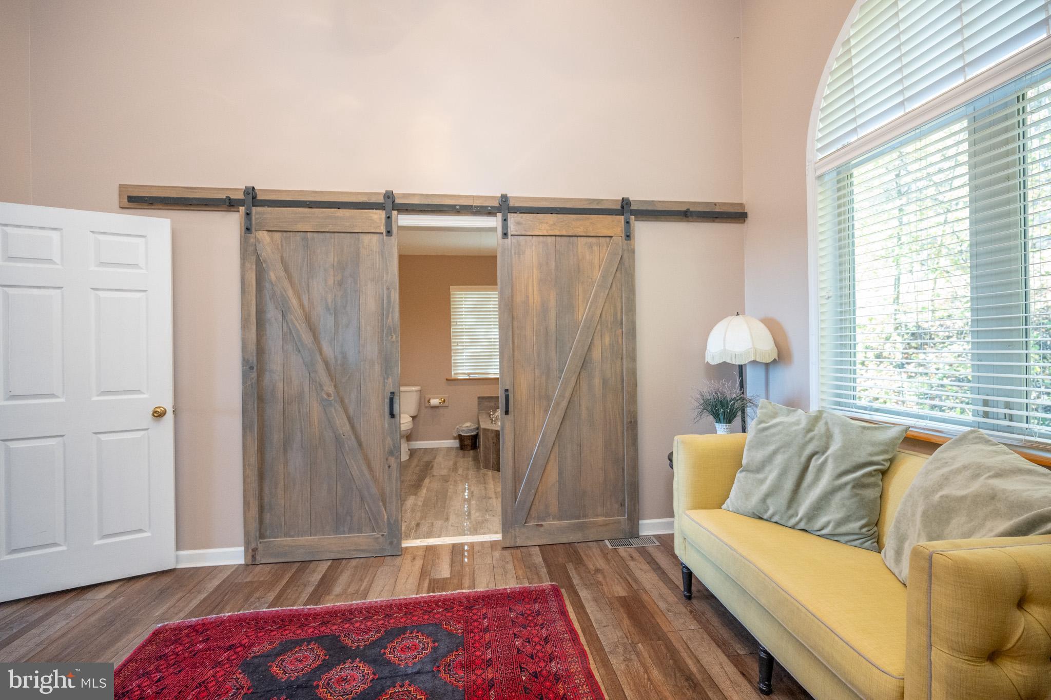 MOUNTAINSIDE - Residential