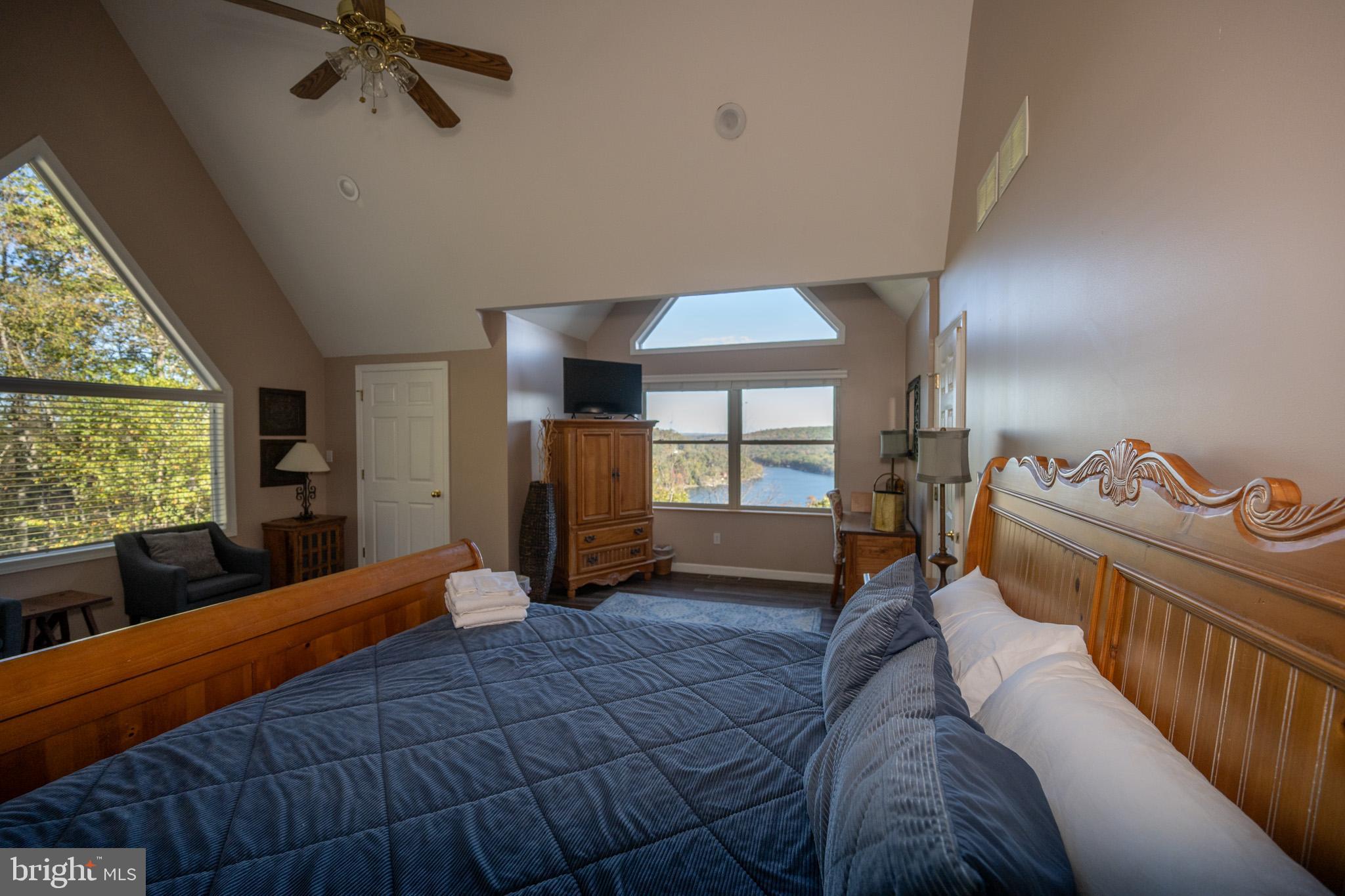 MOUNTAINSIDE - Residential