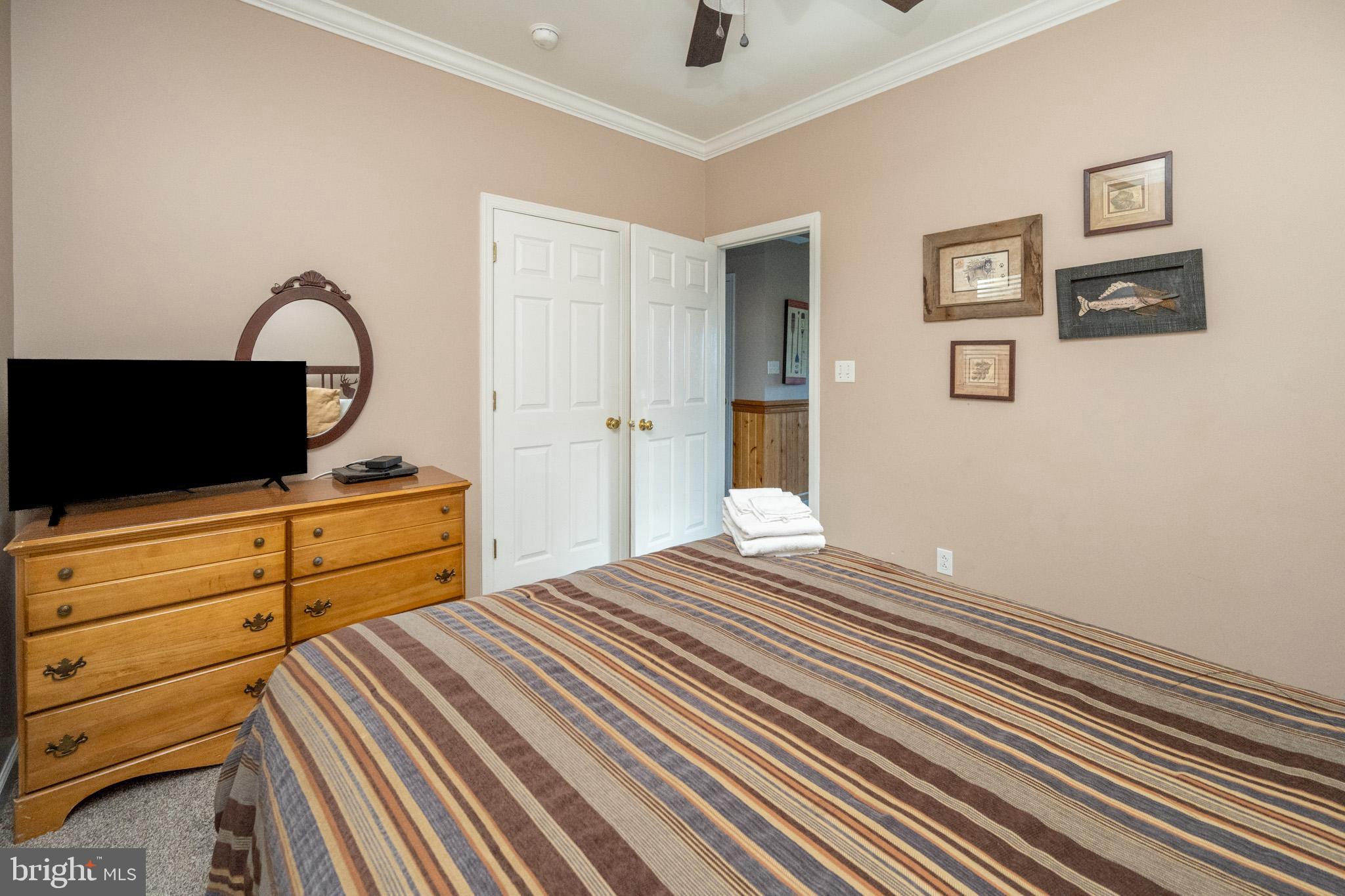 MOUNTAINSIDE - Residential