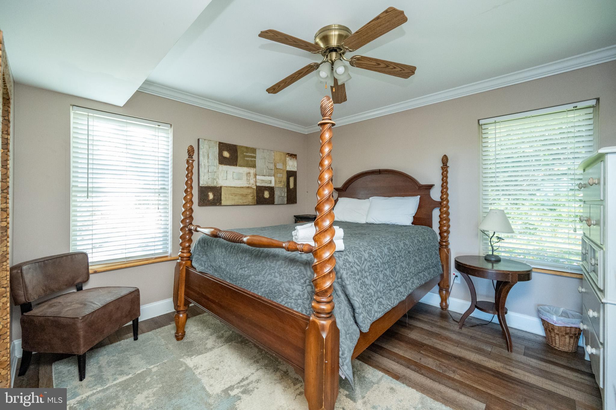 MOUNTAINSIDE - Residential