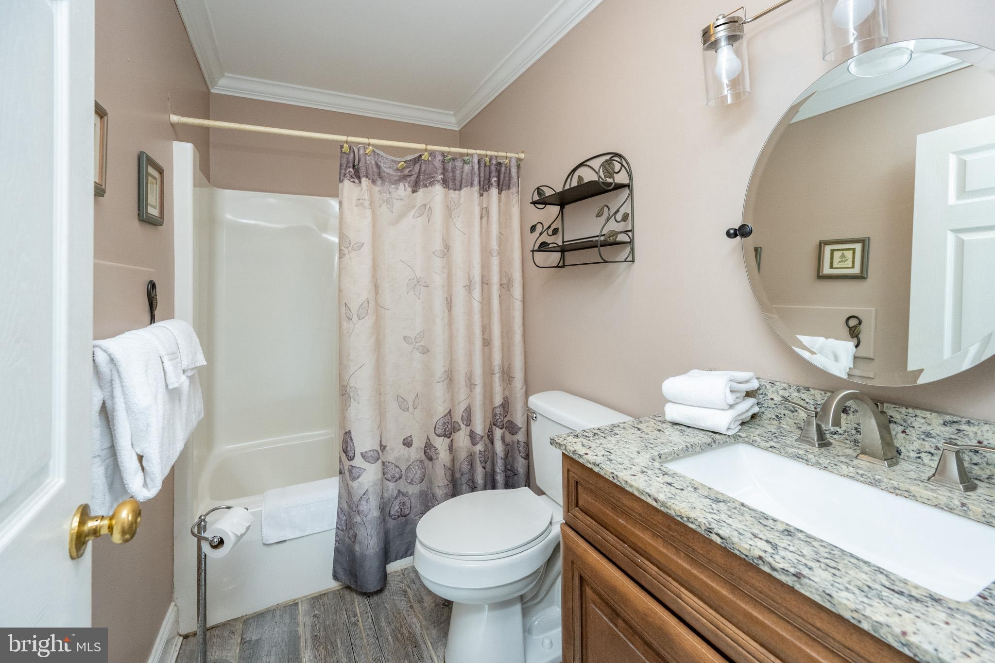 MOUNTAINSIDE - Residential